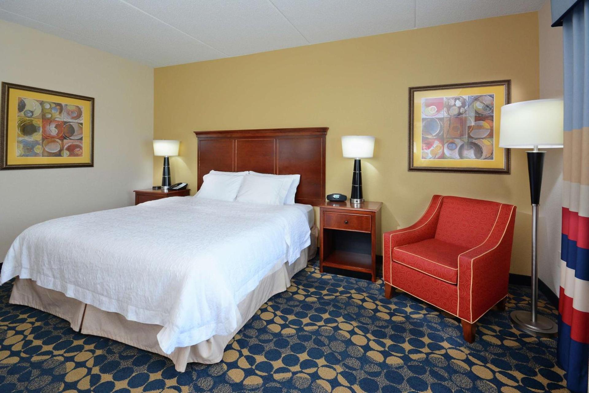 Hampton Inn & Suites Huntersville photo 19