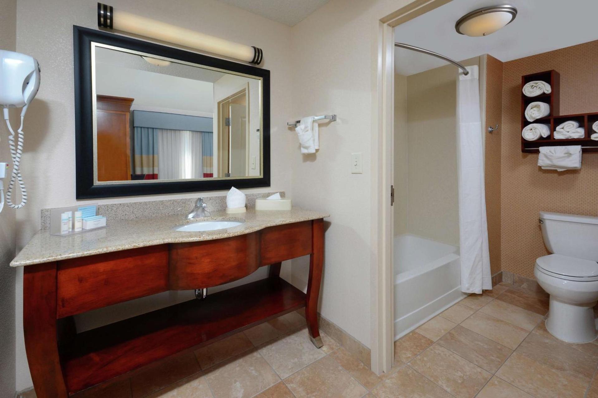 Hampton Inn & Suites Huntersville photo 29