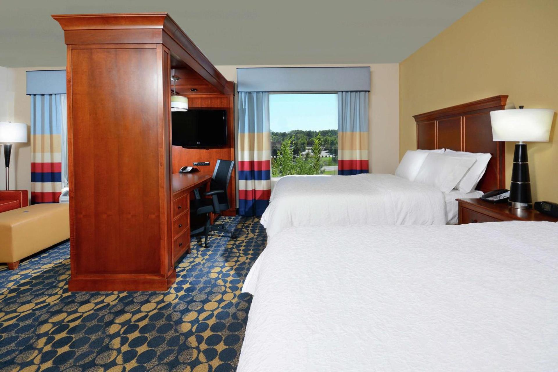 Hampton Inn & Suites Huntersville photo 31