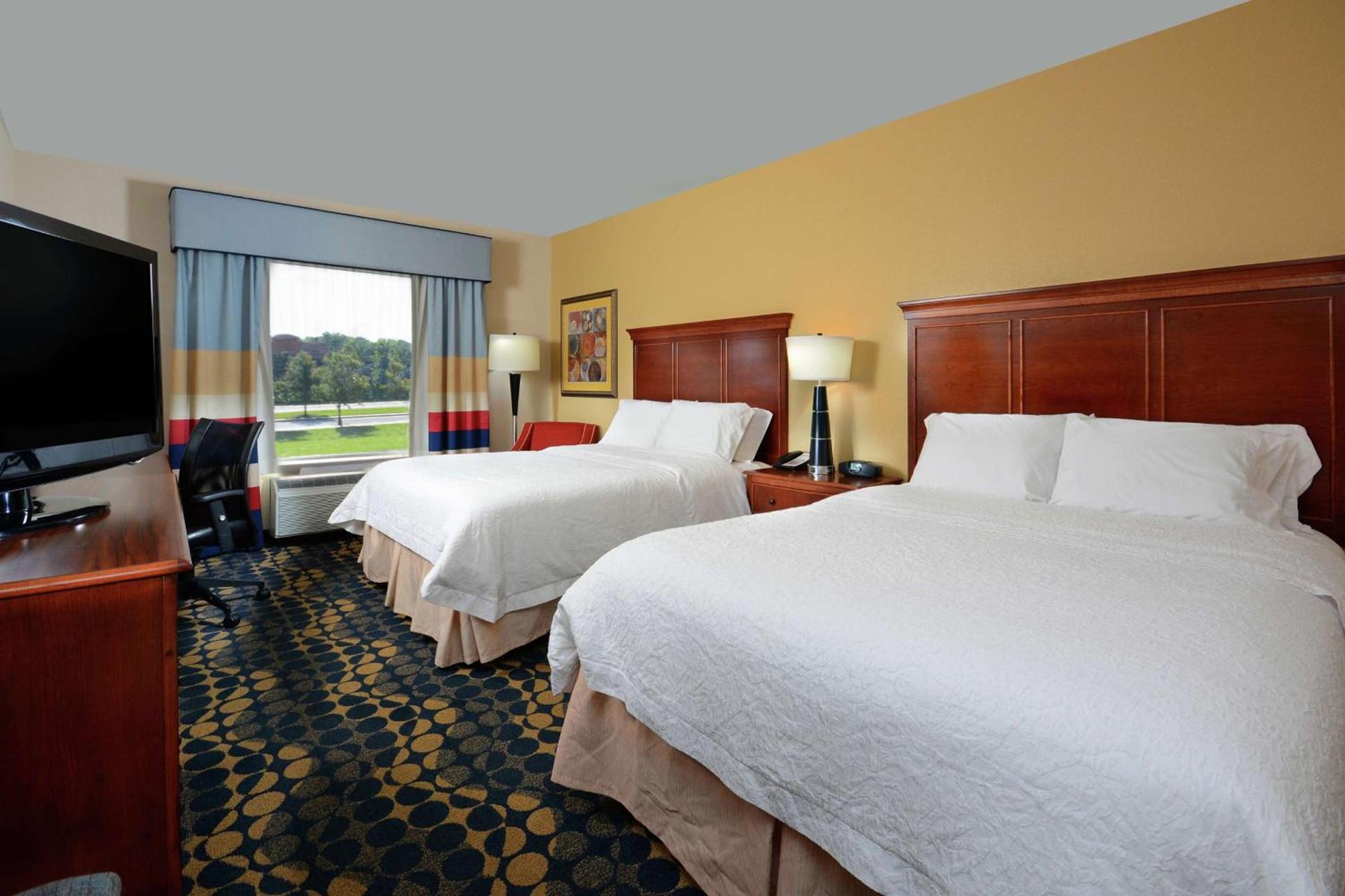 Hampton Inn & Suites Huntersville photo 40