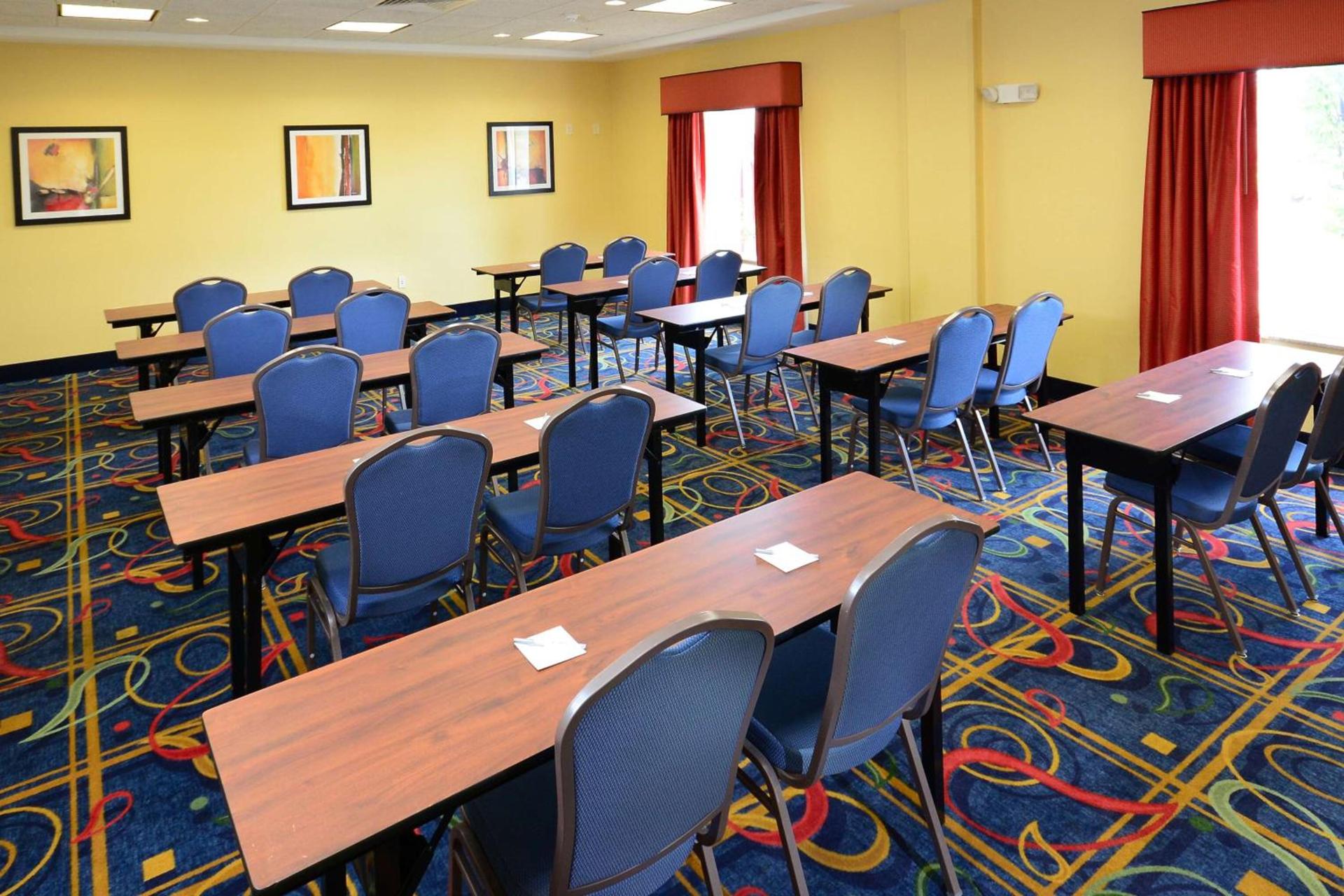 Hampton Inn & Suites Huntersville photo 45