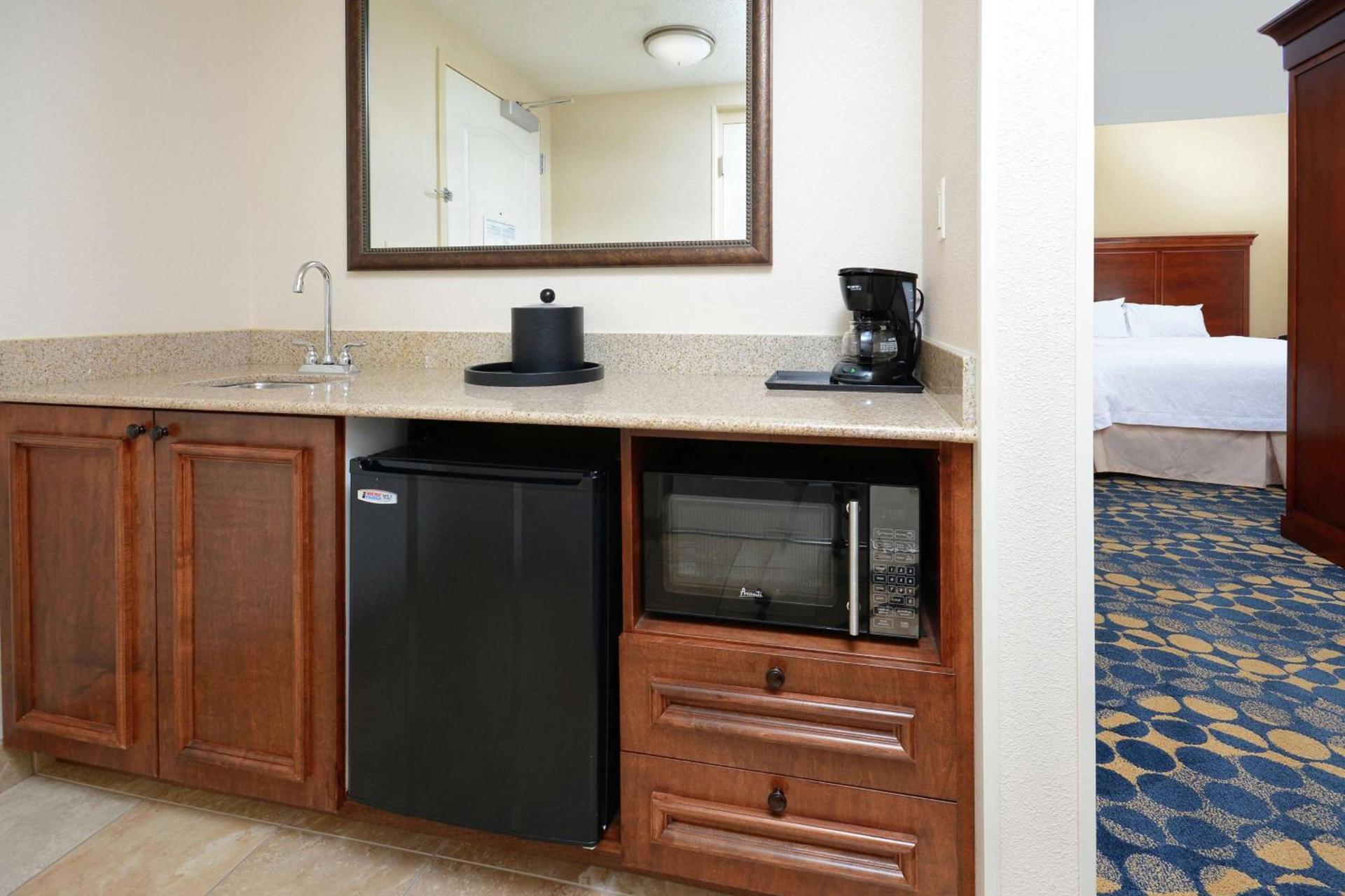 Hampton Inn & Suites Huntersville photo 46