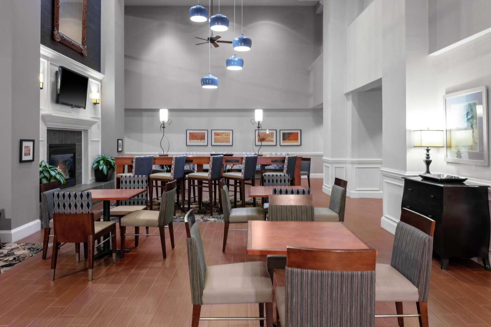 Hampton Inn & Suites Concord-Charlotte photo 5
