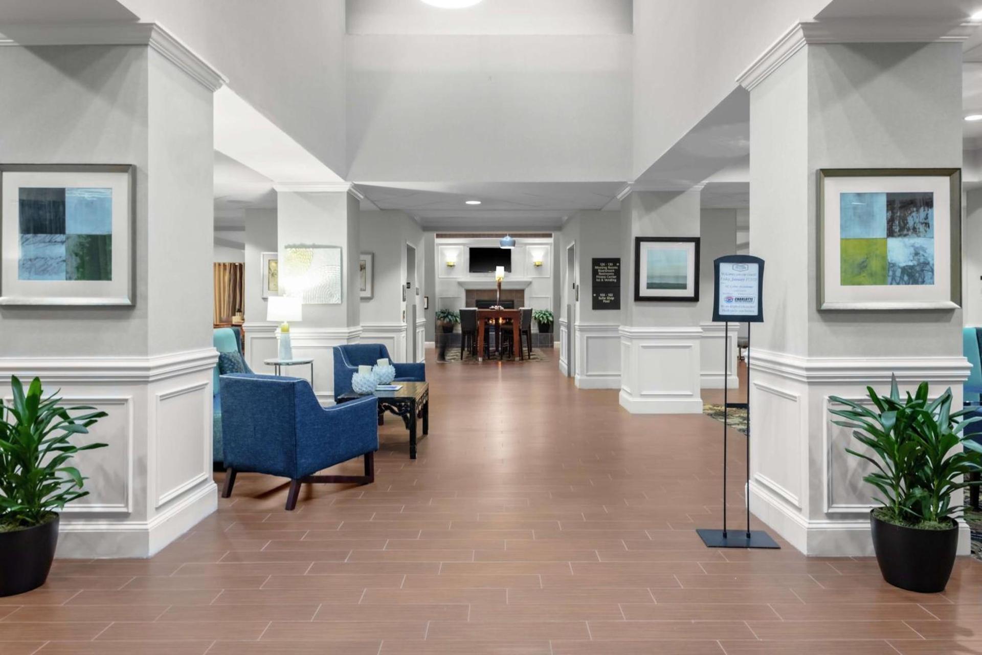 Hampton Inn & Suites Concord-Charlotte photo 6