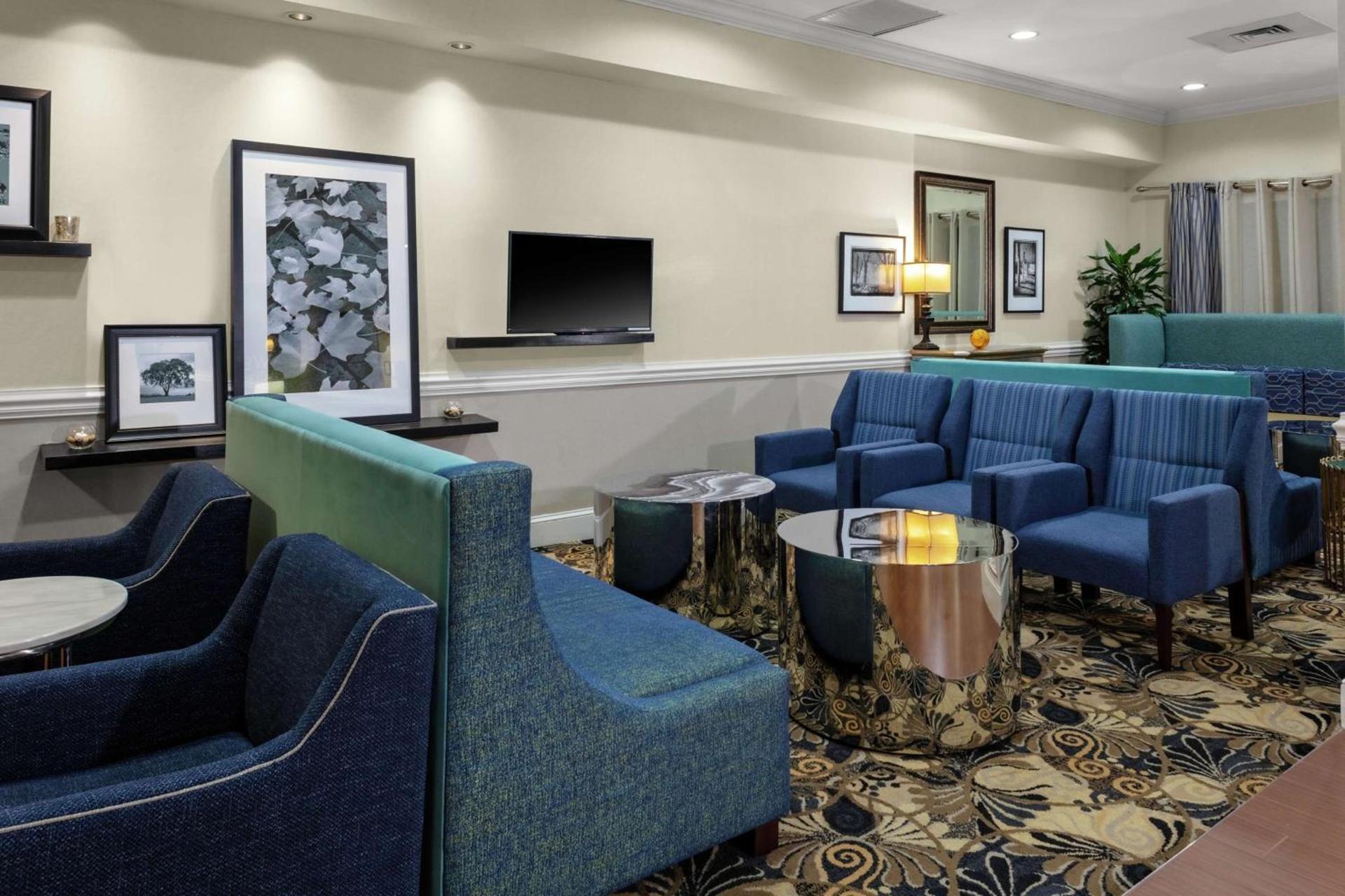 Hampton Inn & Suites Concord-Charlotte photo 7