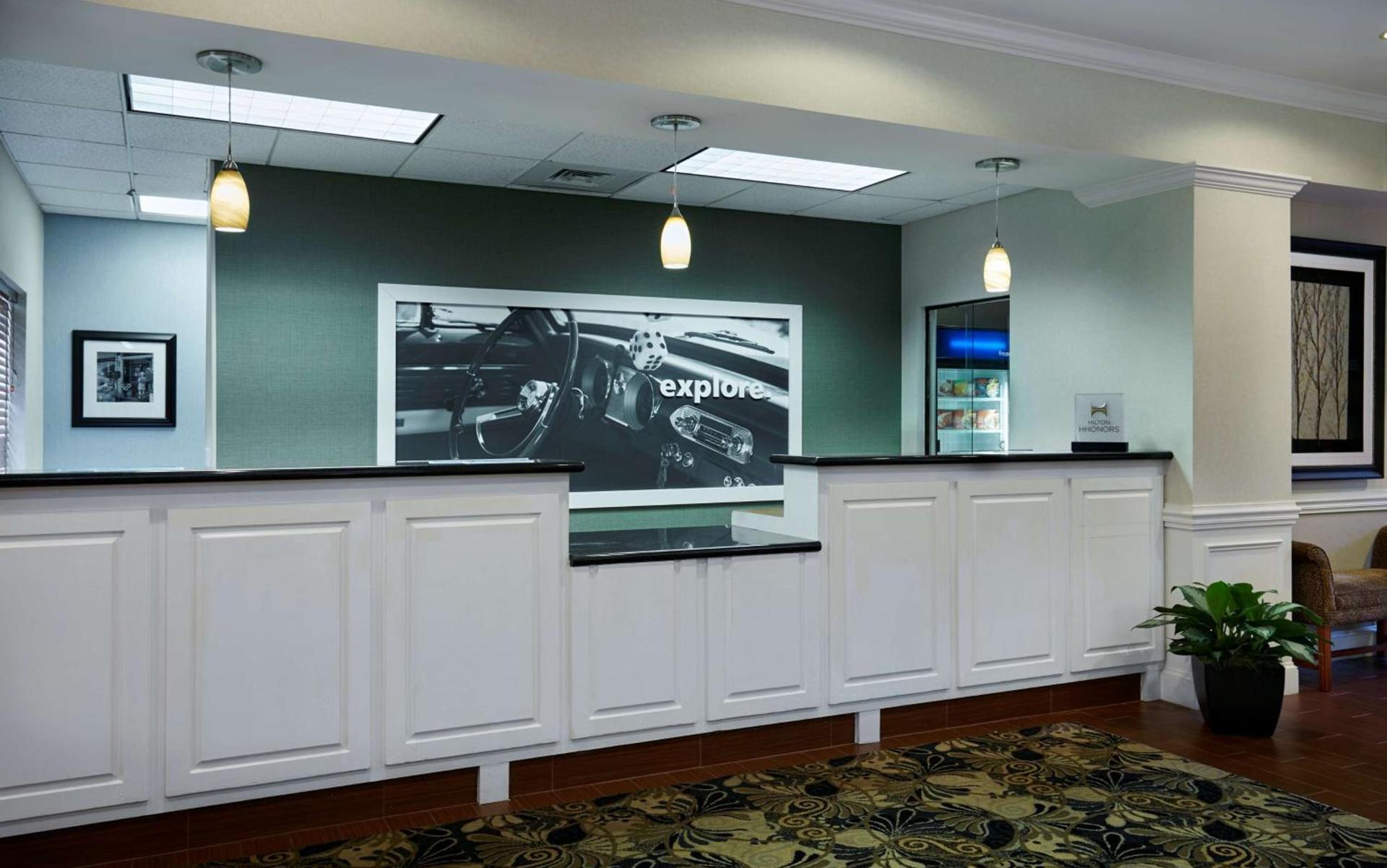 Hampton Inn & Suites Concord-Charlotte photo 9