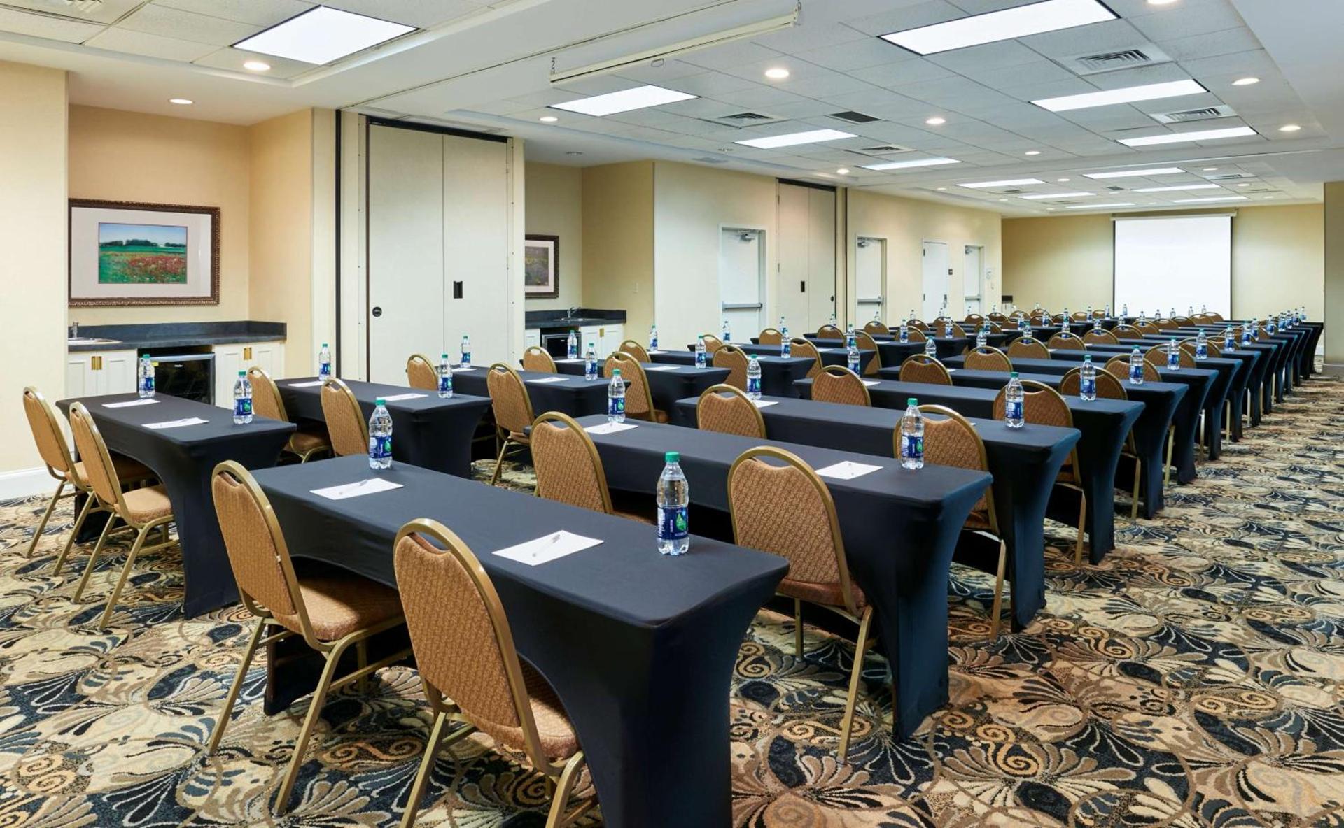 Hampton Inn & Suites Concord-Charlotte photo 21