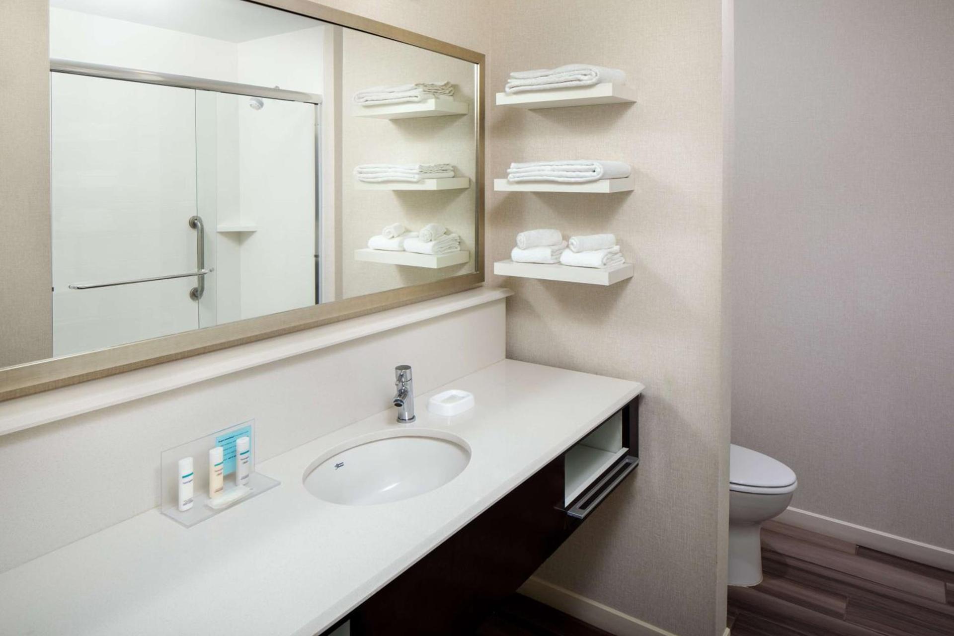 Hampton Inn & Suites Charlotte/Ballantyne, Nc photo 28