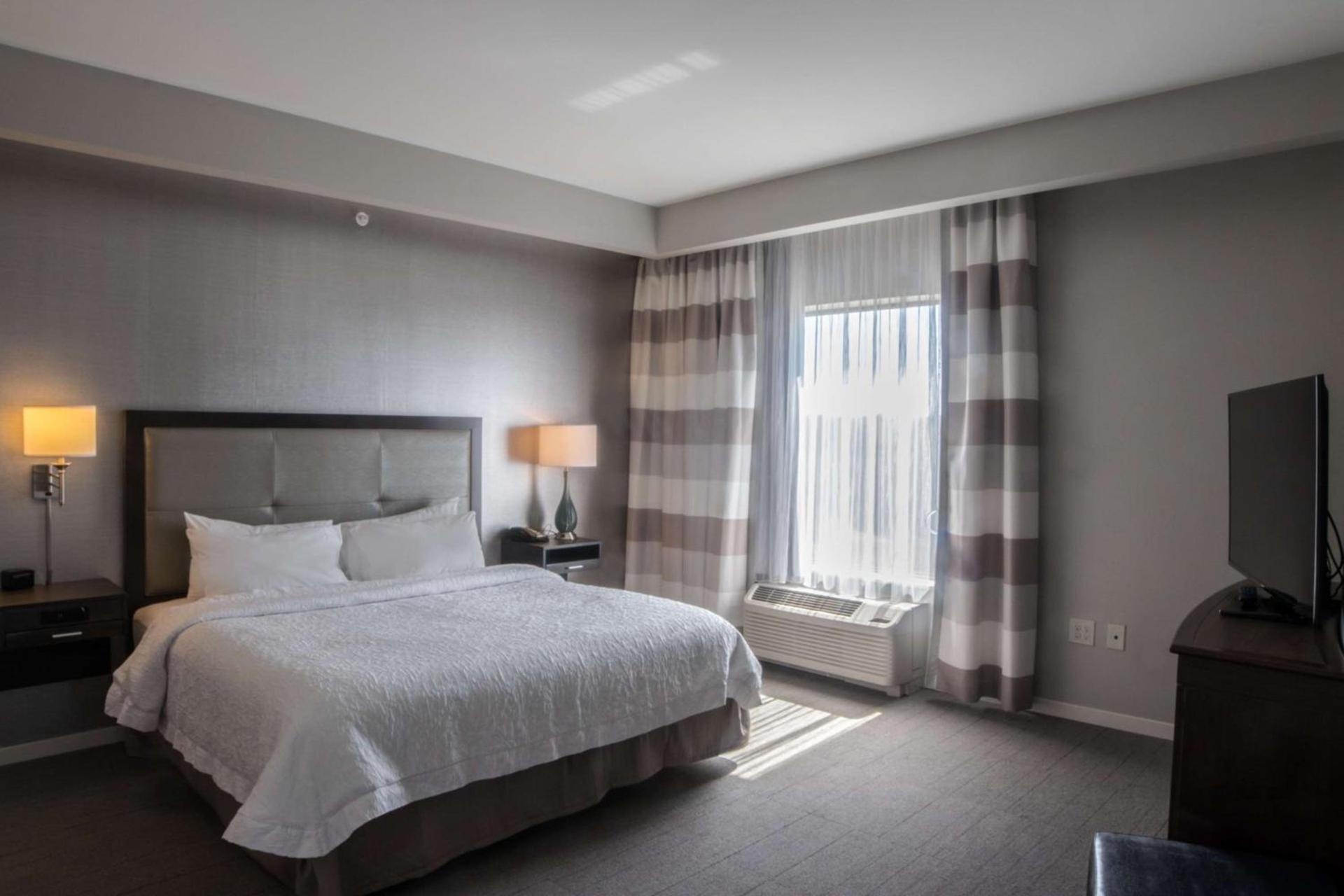 Hampton Inn & Suites Charlotte/Ballantyne, Nc photo 38