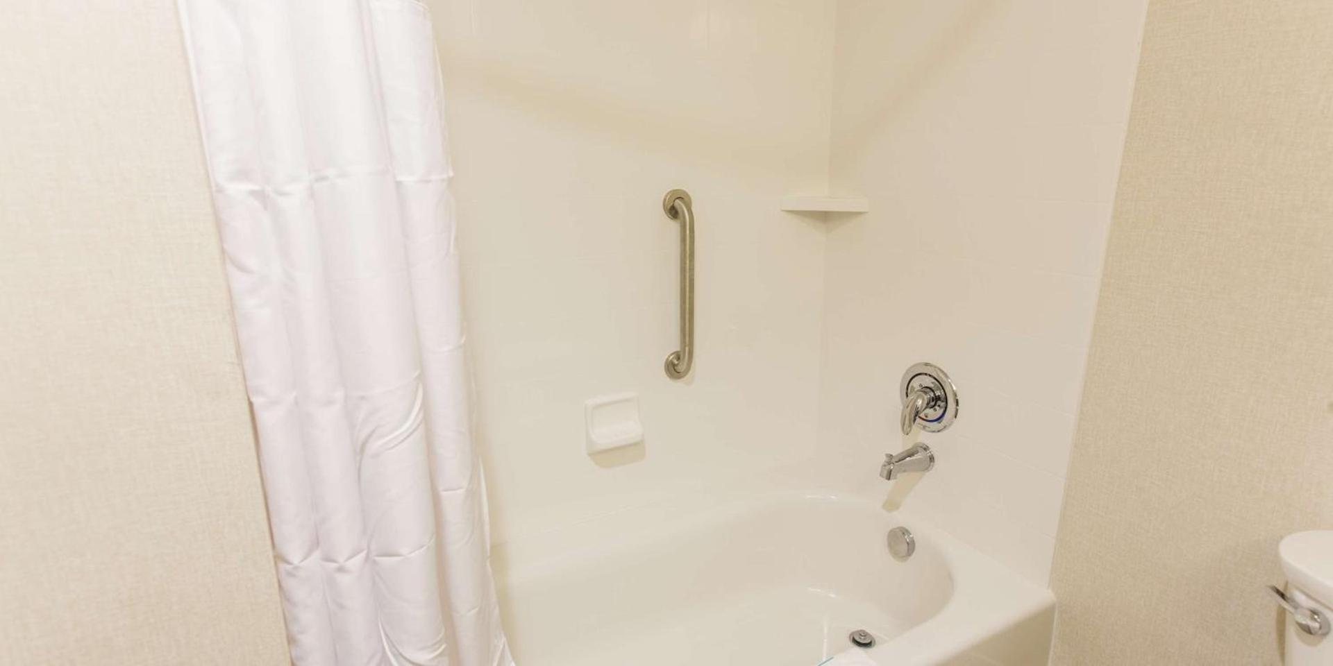 Hampton Inn & Suites Charlotte/Ballantyne, Nc photo 40