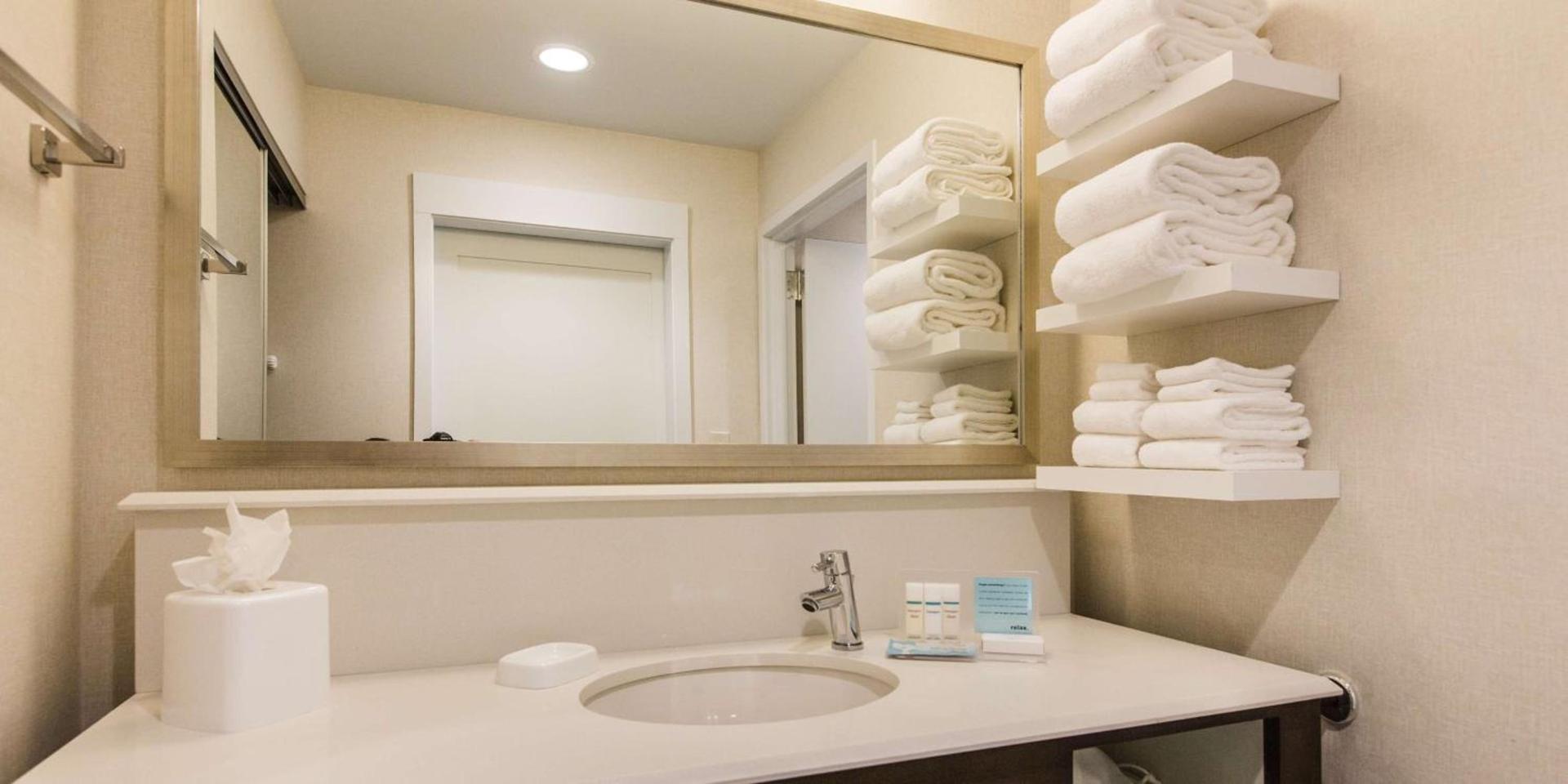 Hampton Inn & Suites Charlotte/Ballantyne, Nc photo 43