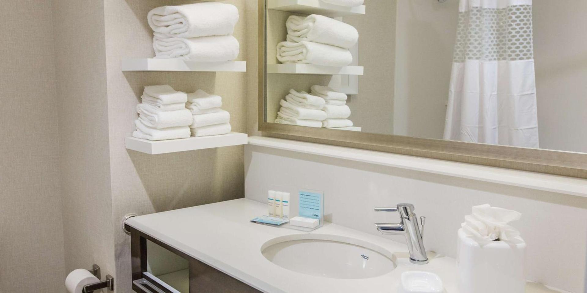 Hampton Inn & Suites Charlotte/Ballantyne, Nc photo 47