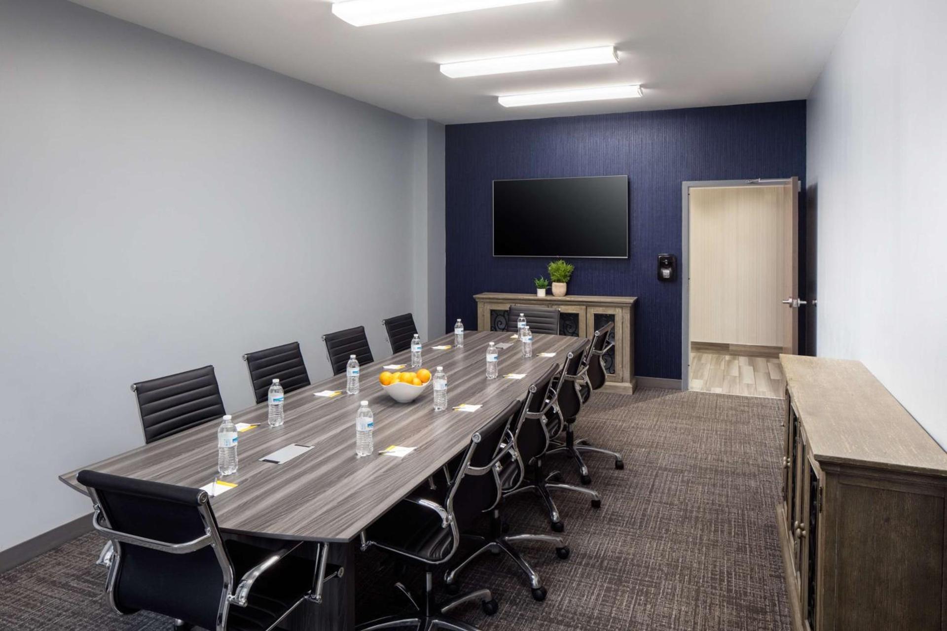 Hampton Inn & Suites Charlotte/Ballantyne, Nc photo 53