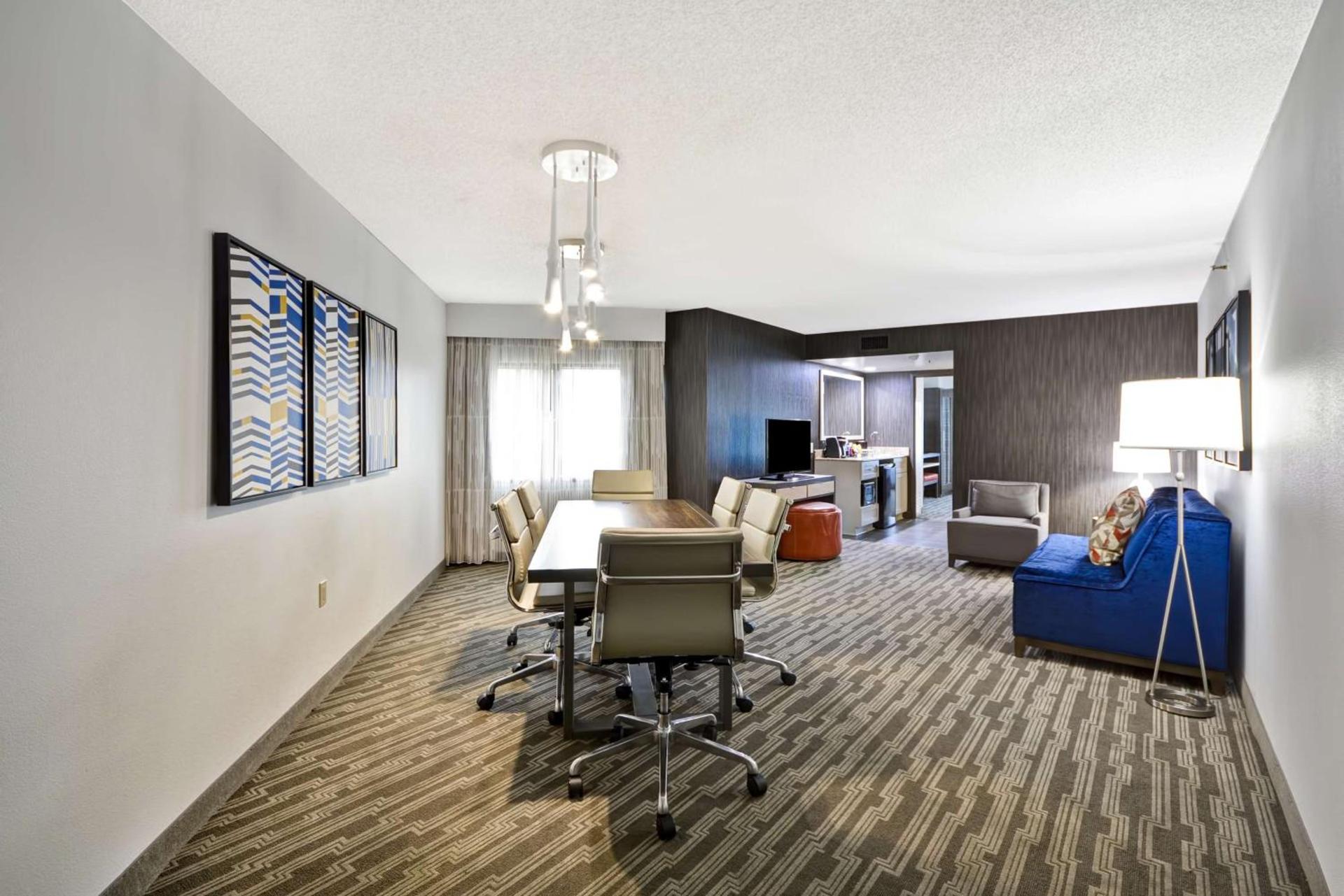 Embassy Suites Charlotte photo 20