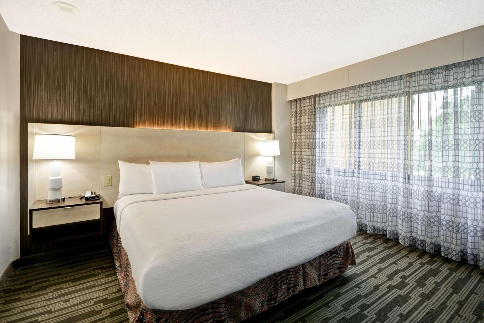 Embassy Suites Charlotte photo 21