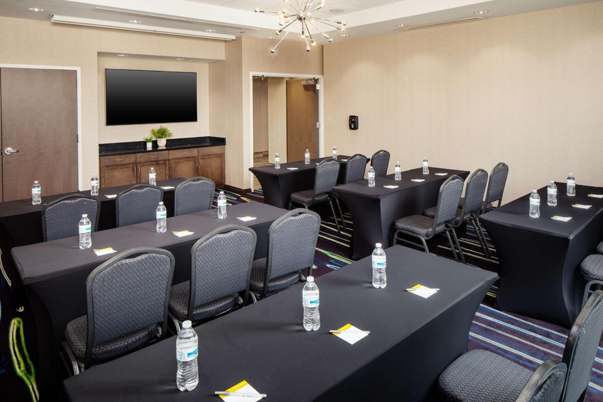 Hampton Inn & Suites Charlotte/Ballantyne, Nc photo 58