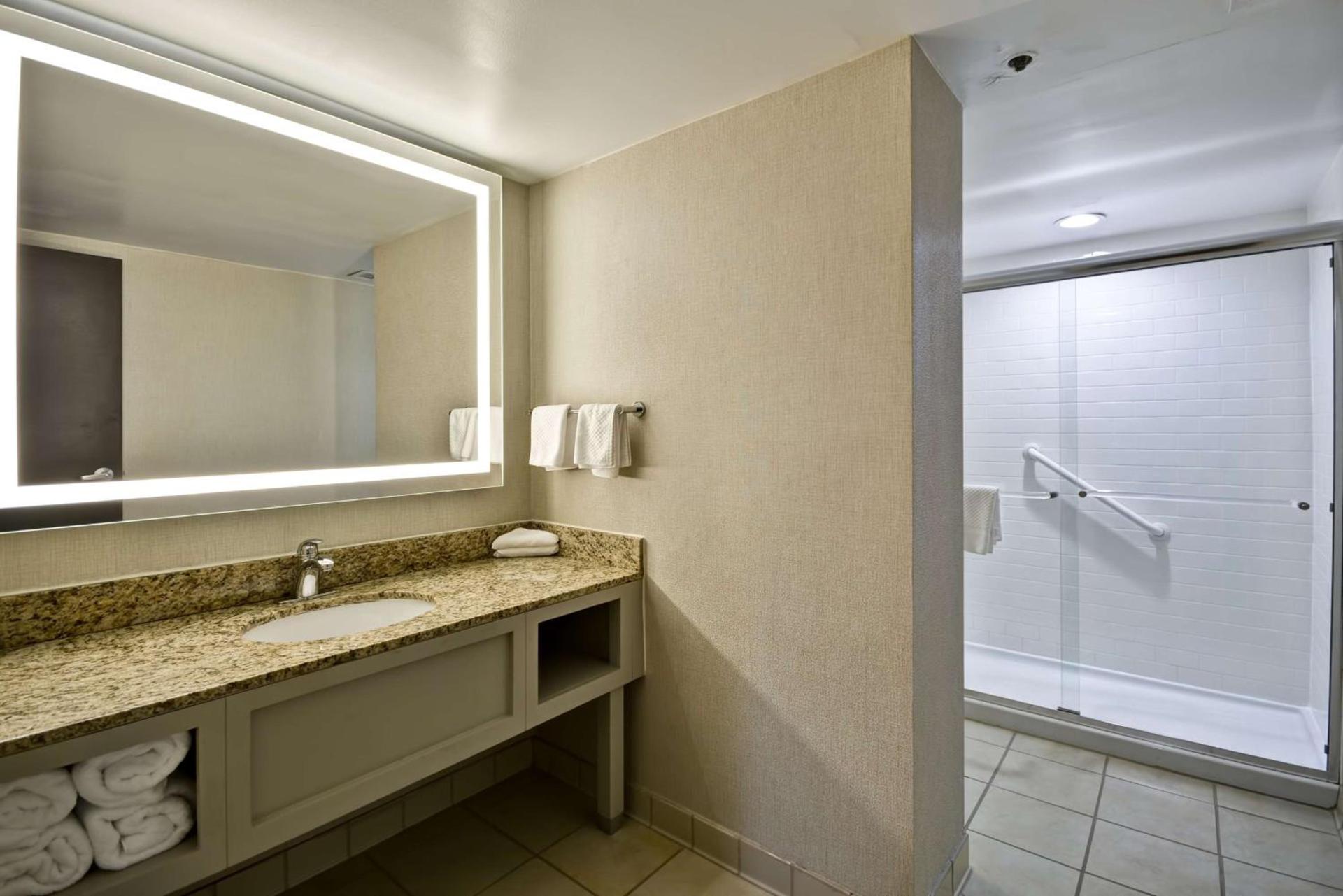 Embassy Suites Charlotte photo 28