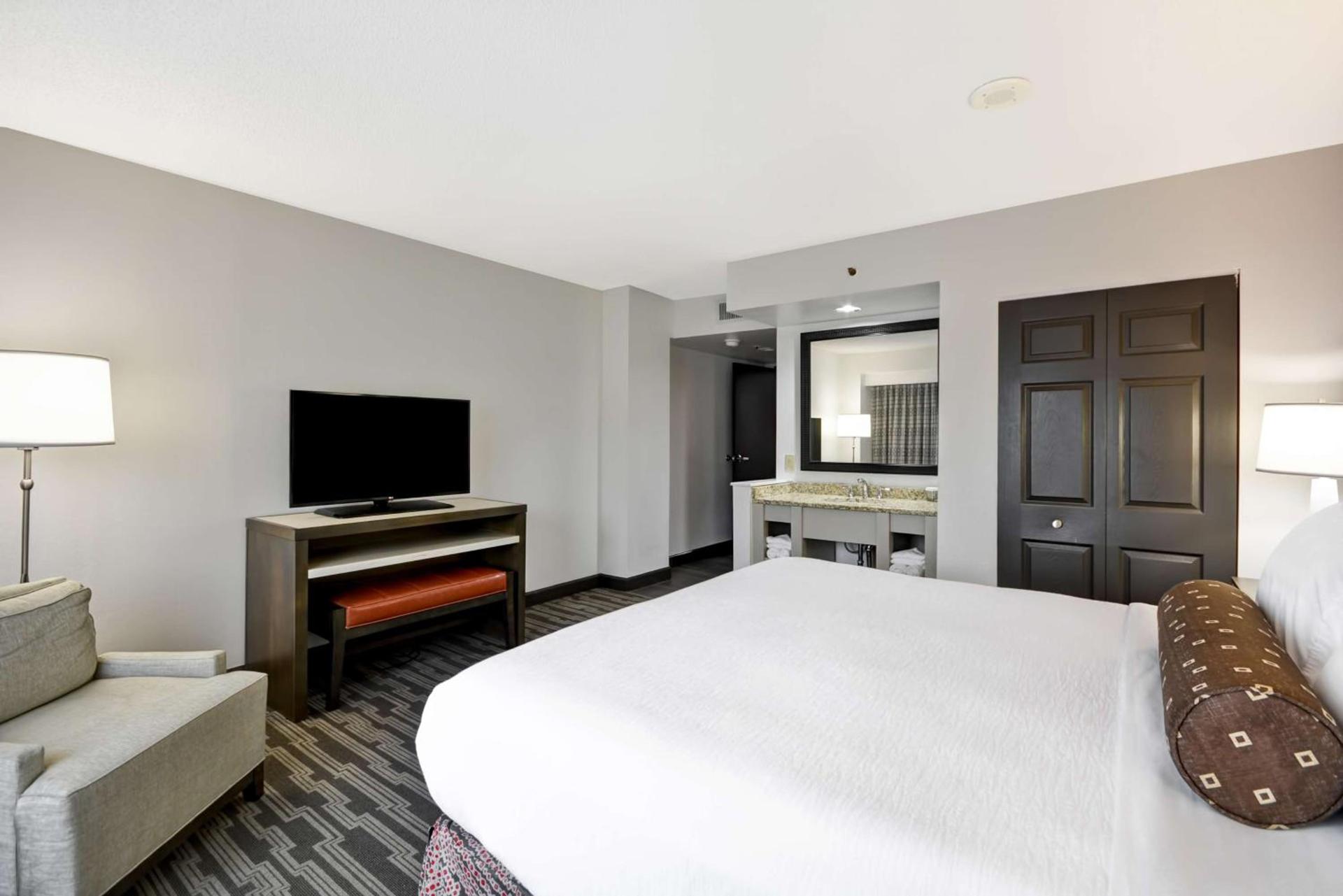 Embassy Suites Charlotte photo 33