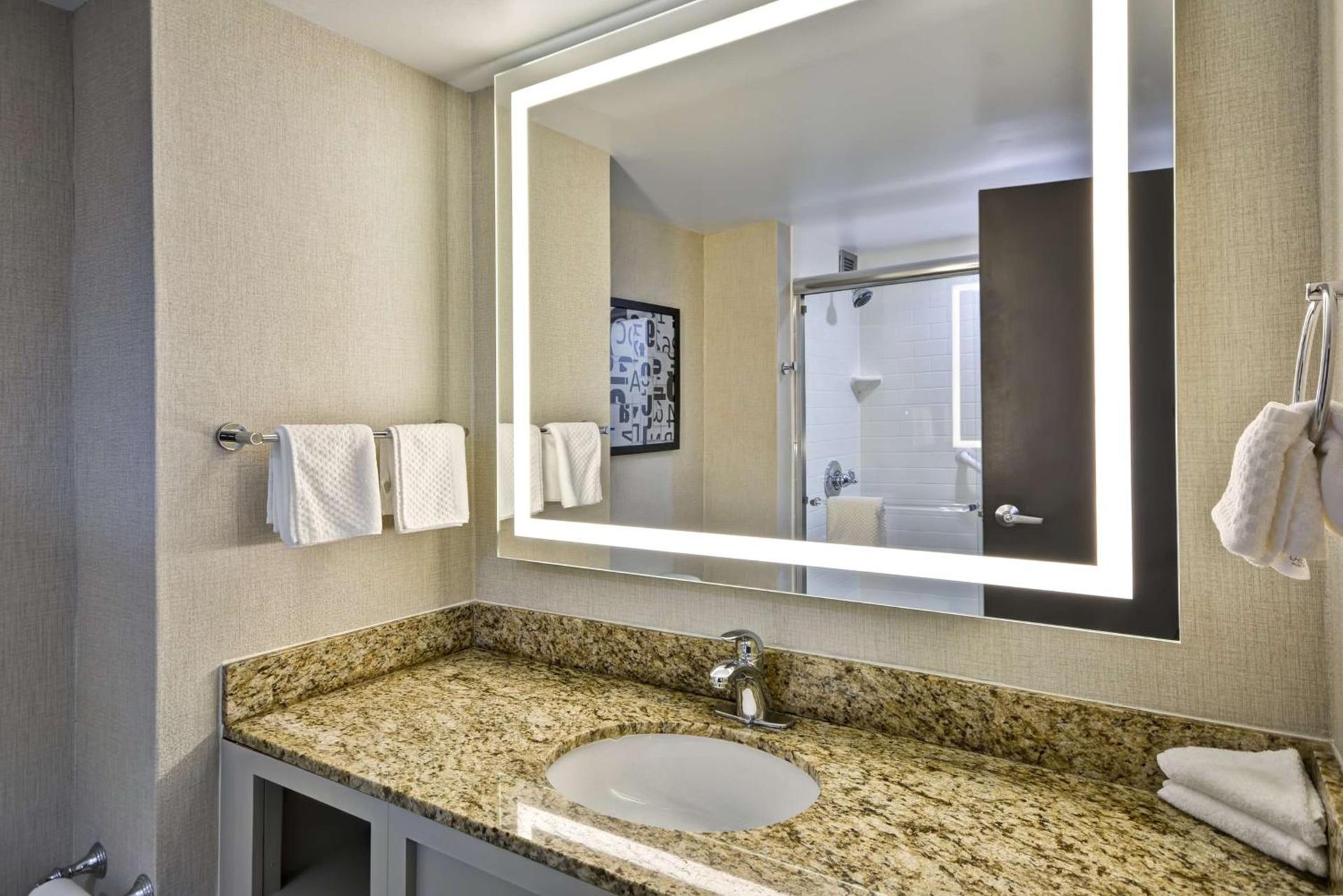 Embassy Suites Charlotte photo 36
