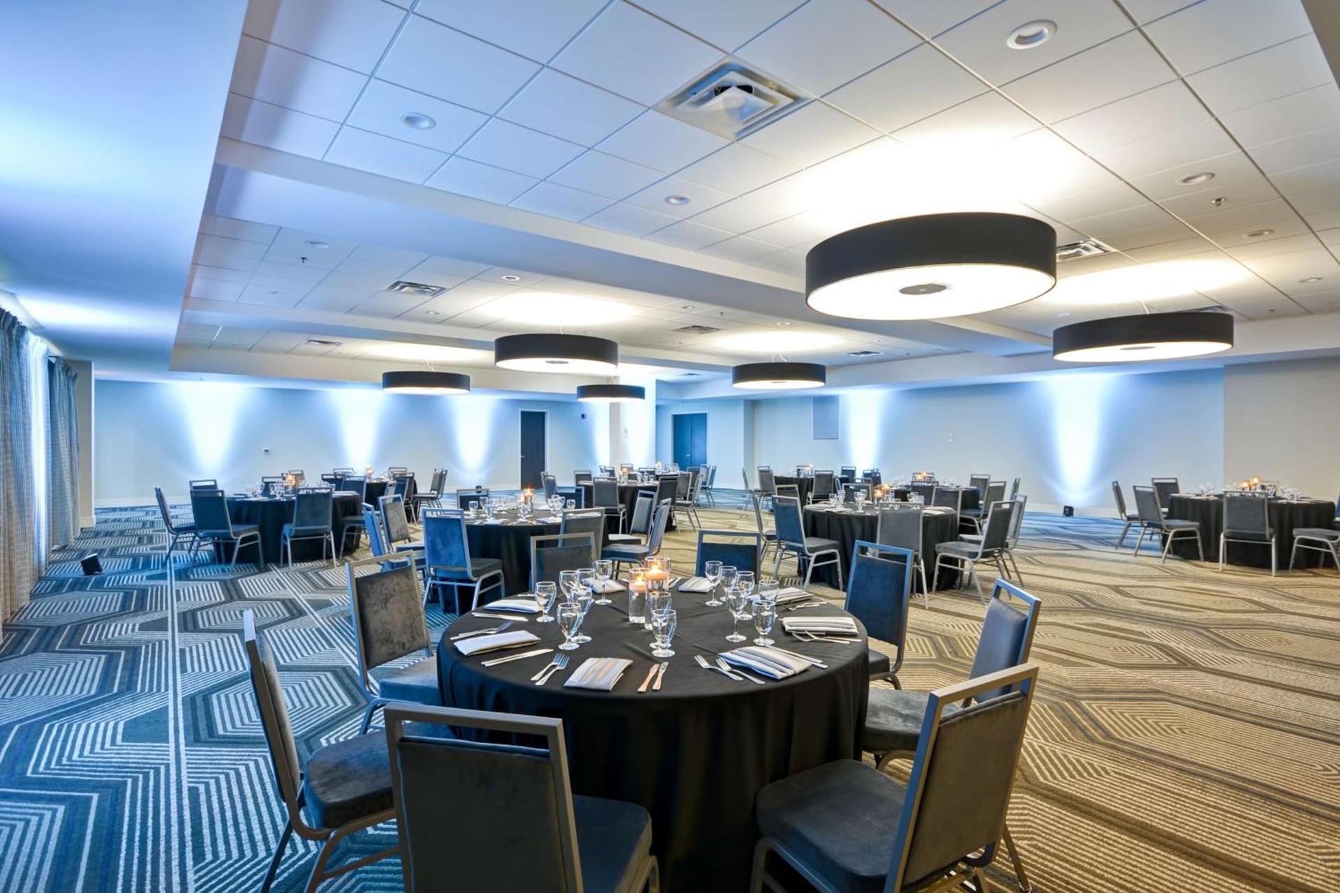 Embassy Suites Charlotte photo 41