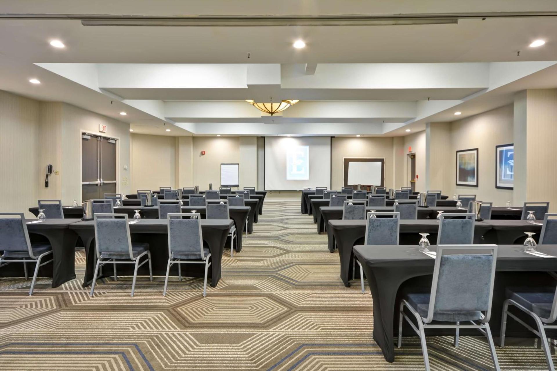 Embassy Suites Charlotte photo 50