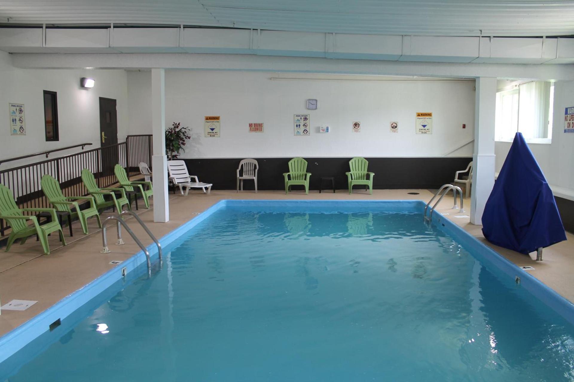 Days Inn & Suites by Wyndham Bridgeport - Clarksburg photo 35
