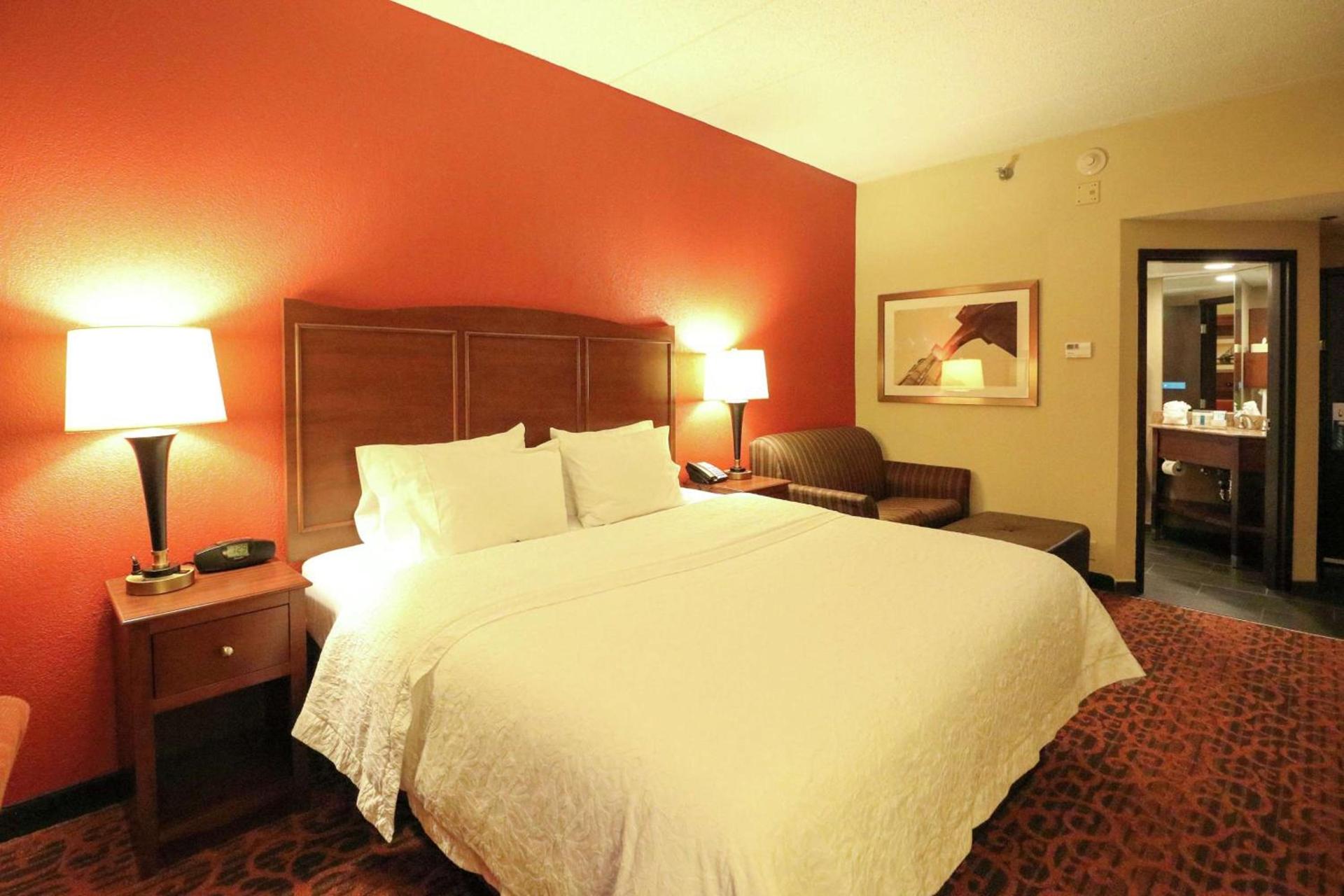 Hampton Inn Columbus-South photo 31