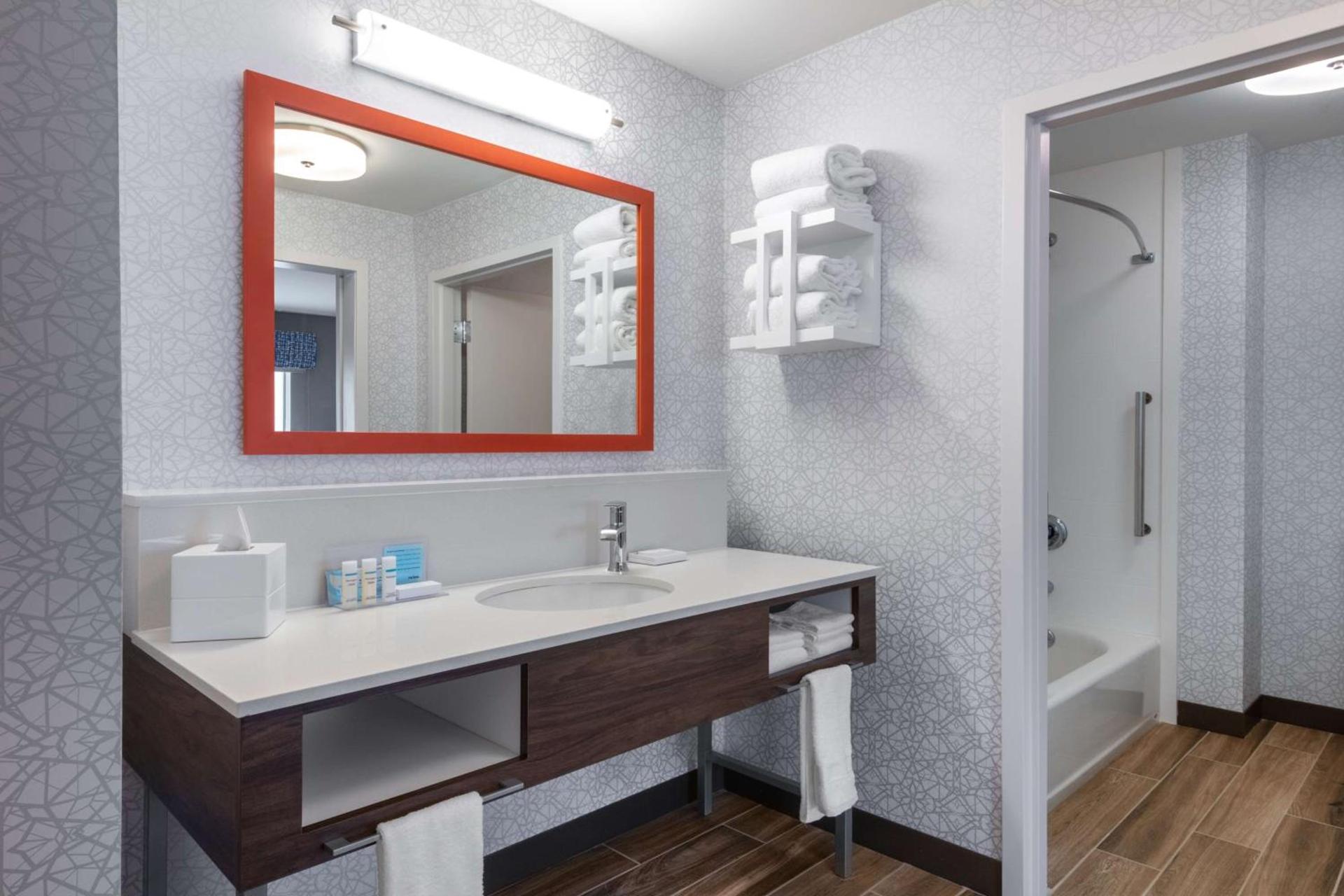 Hampton Inn & Suites Cody, Wy photo 33