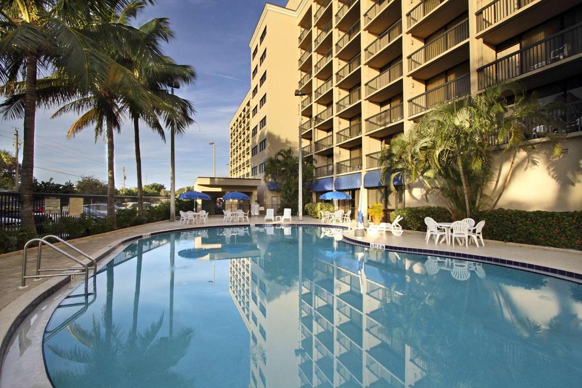 Hampton Inn Cocoa Beach photo 14
