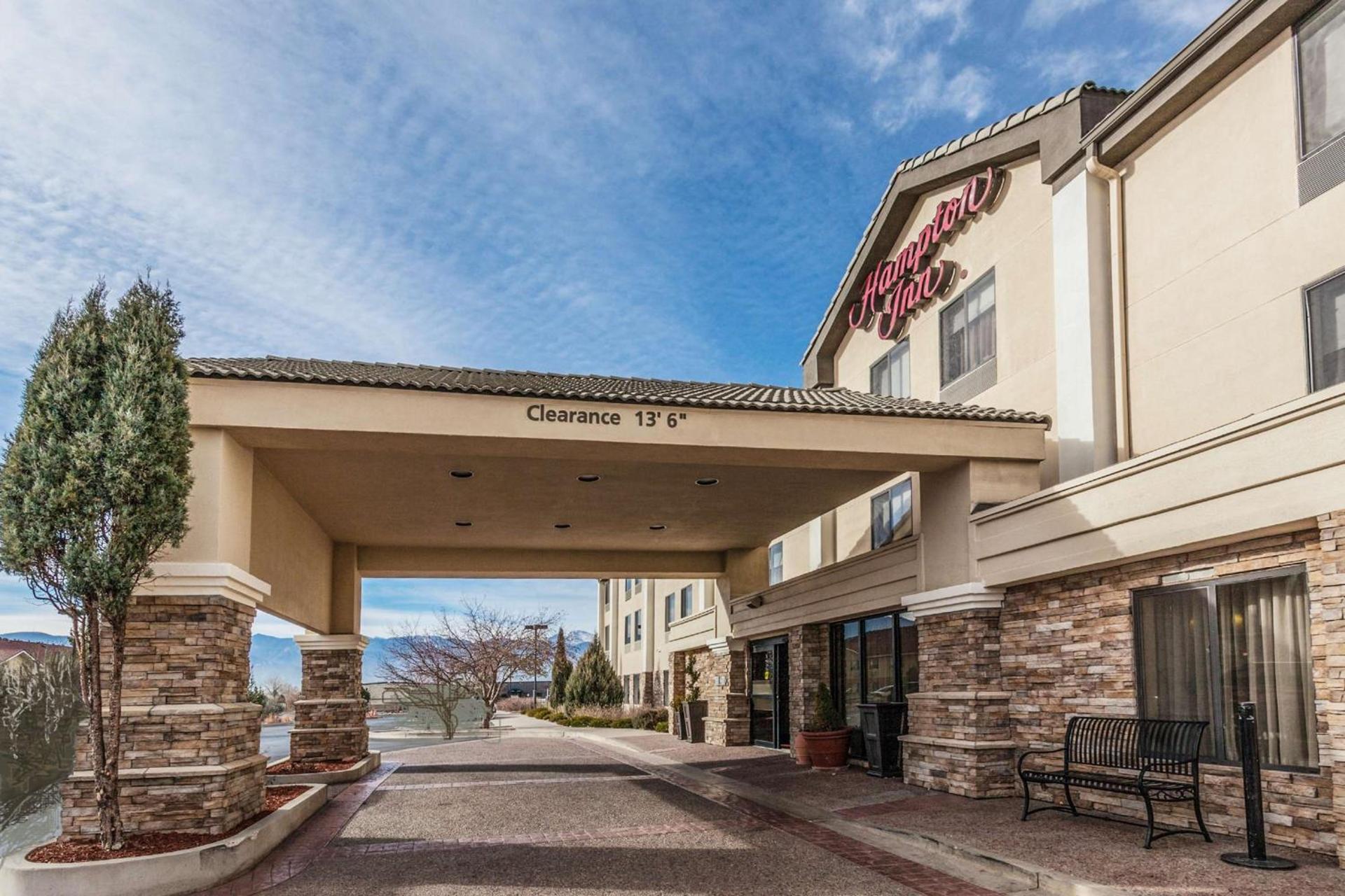 Hampton Inn Colorado Springs-Airport photo 2