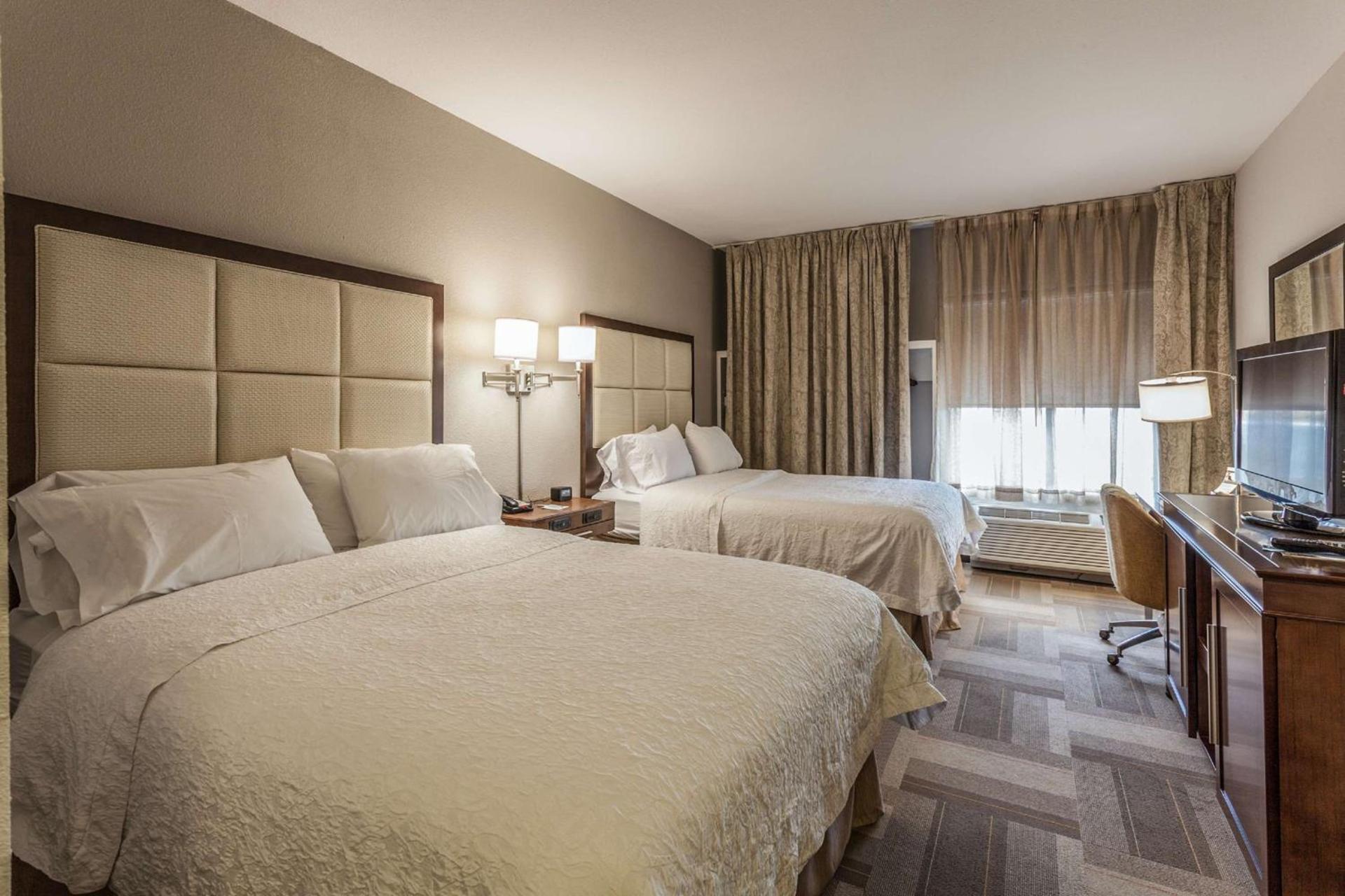 Hampton Inn Colorado Springs-Airport photo 14