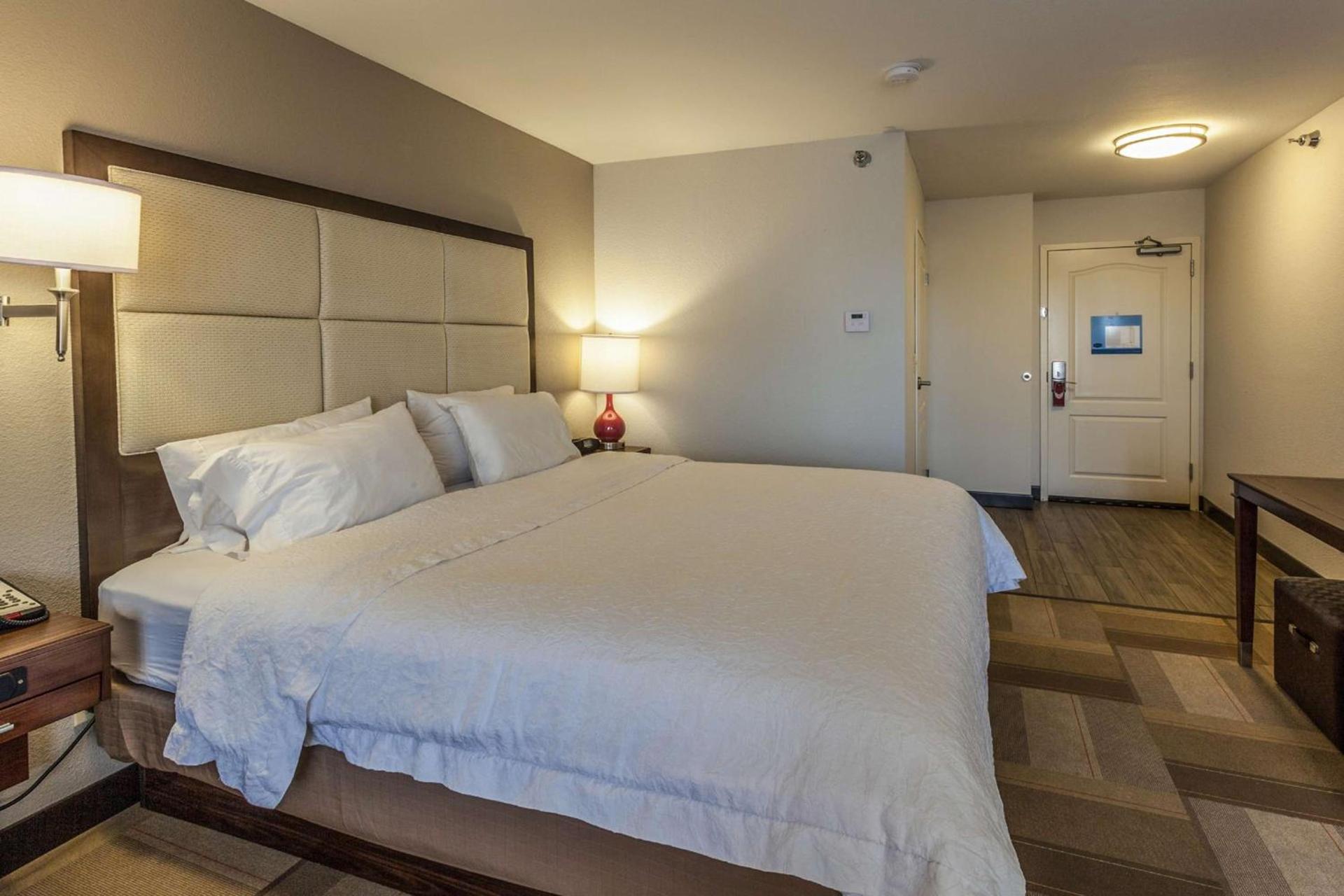 Hampton Inn Colorado Springs-Airport photo 15