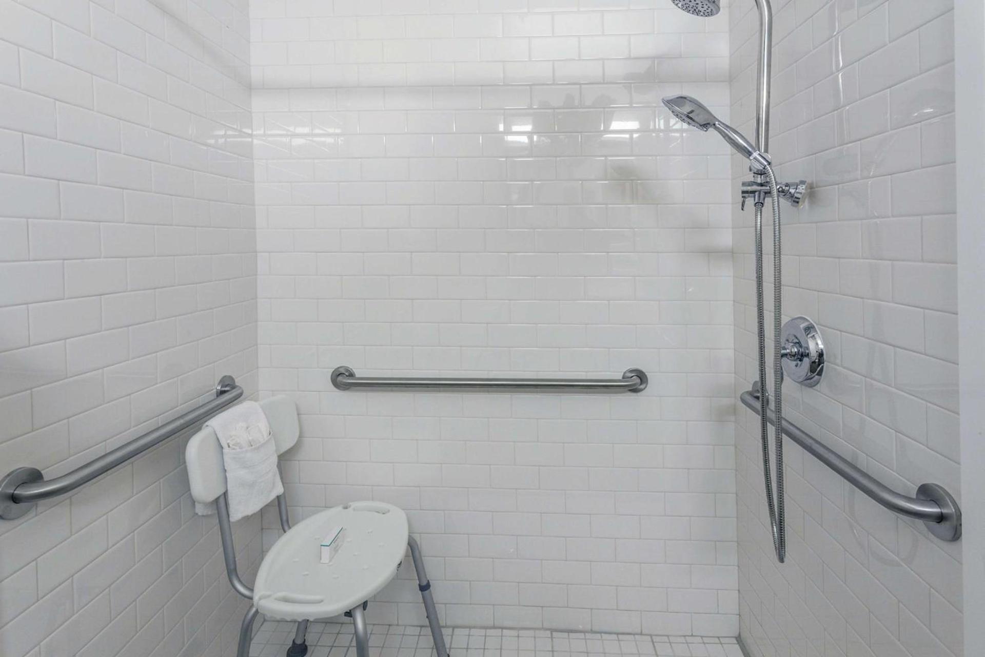 Hampton Inn Colorado Springs-Airport photo 18