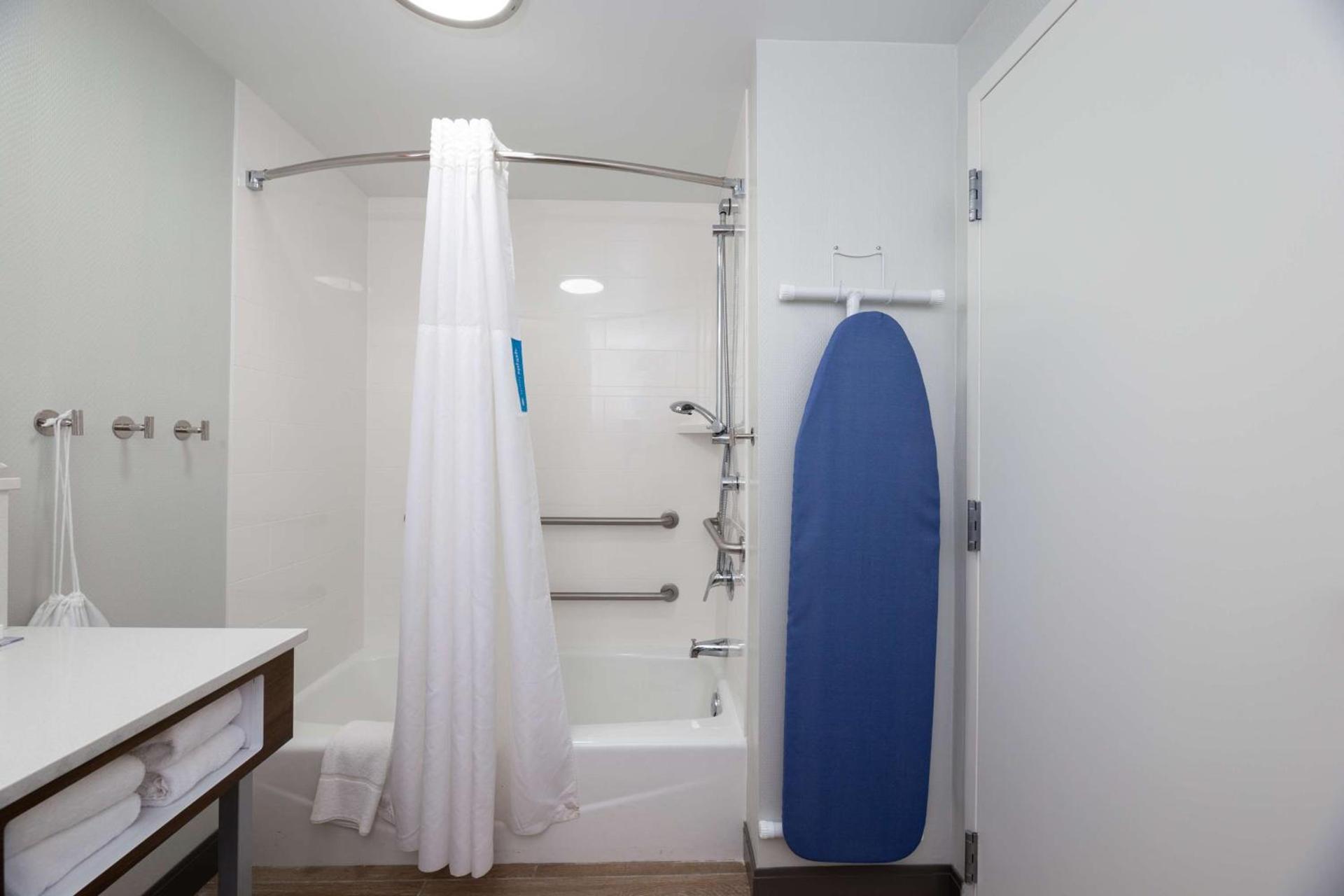 Hampton Inn Christiansburg/Blacksburg photo 33