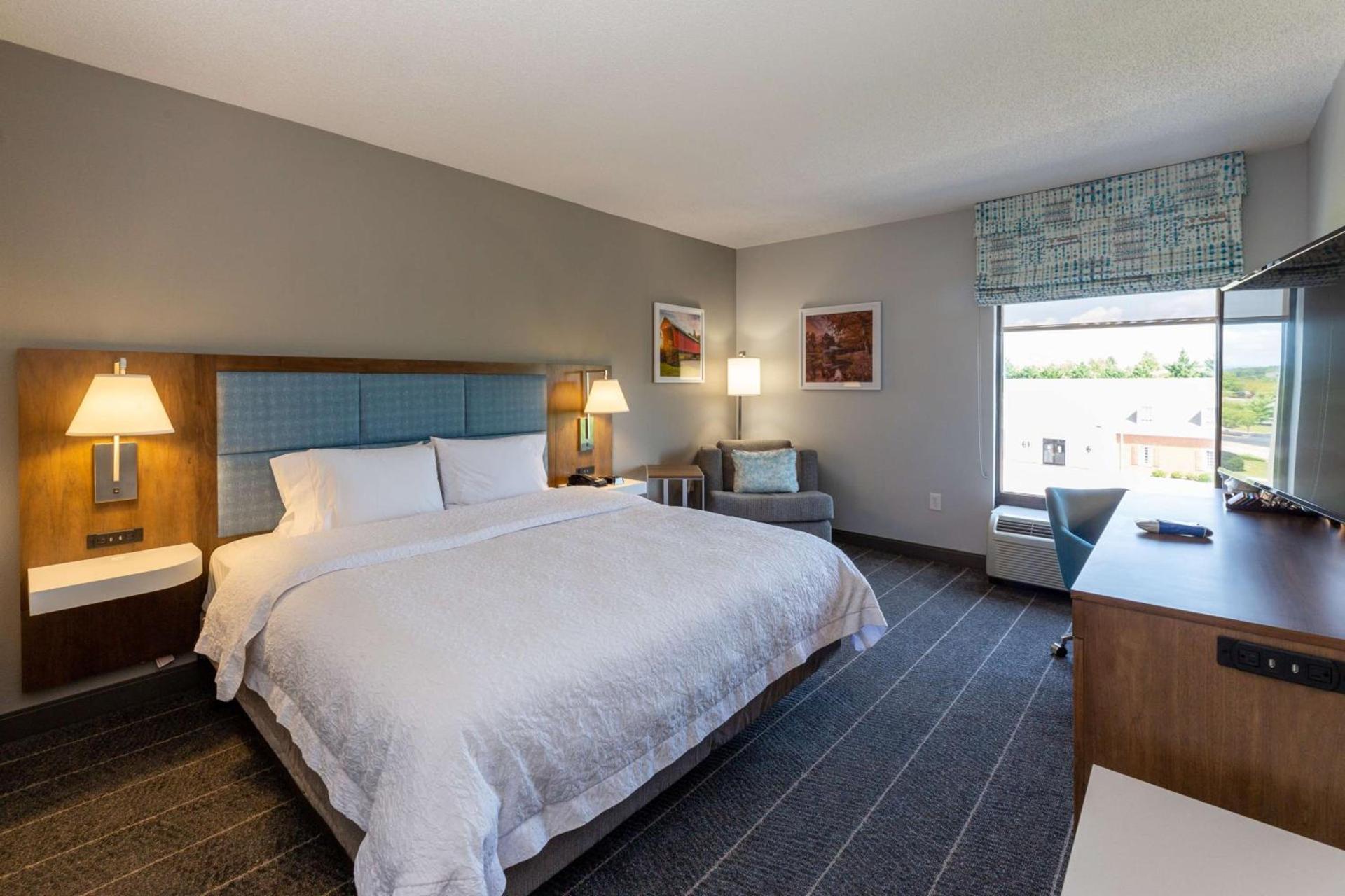 Hampton Inn Christiansburg/Blacksburg photo 39