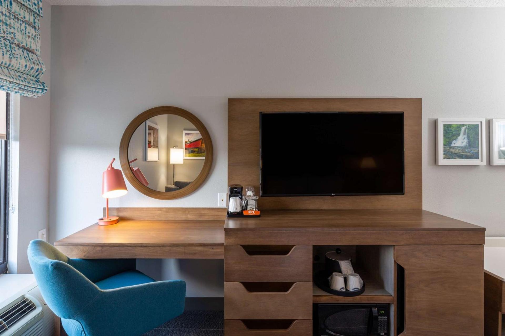 Hampton Inn Christiansburg/Blacksburg photo 40
