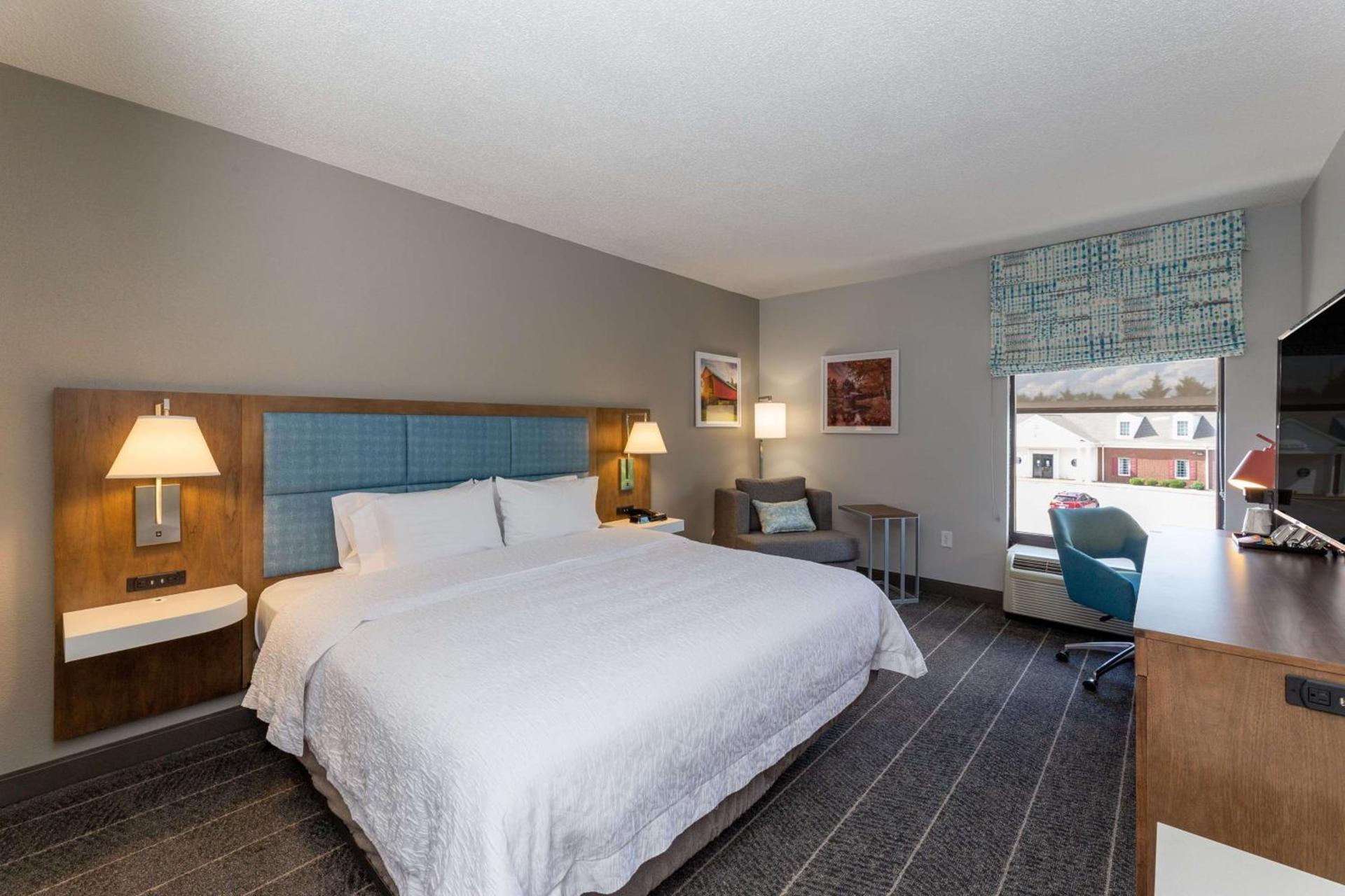 Hampton Inn Christiansburg/Blacksburg photo 42