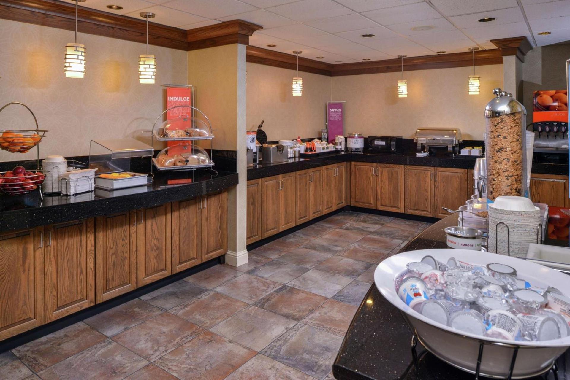 Hampton Inn & Suites Carson City photo 20