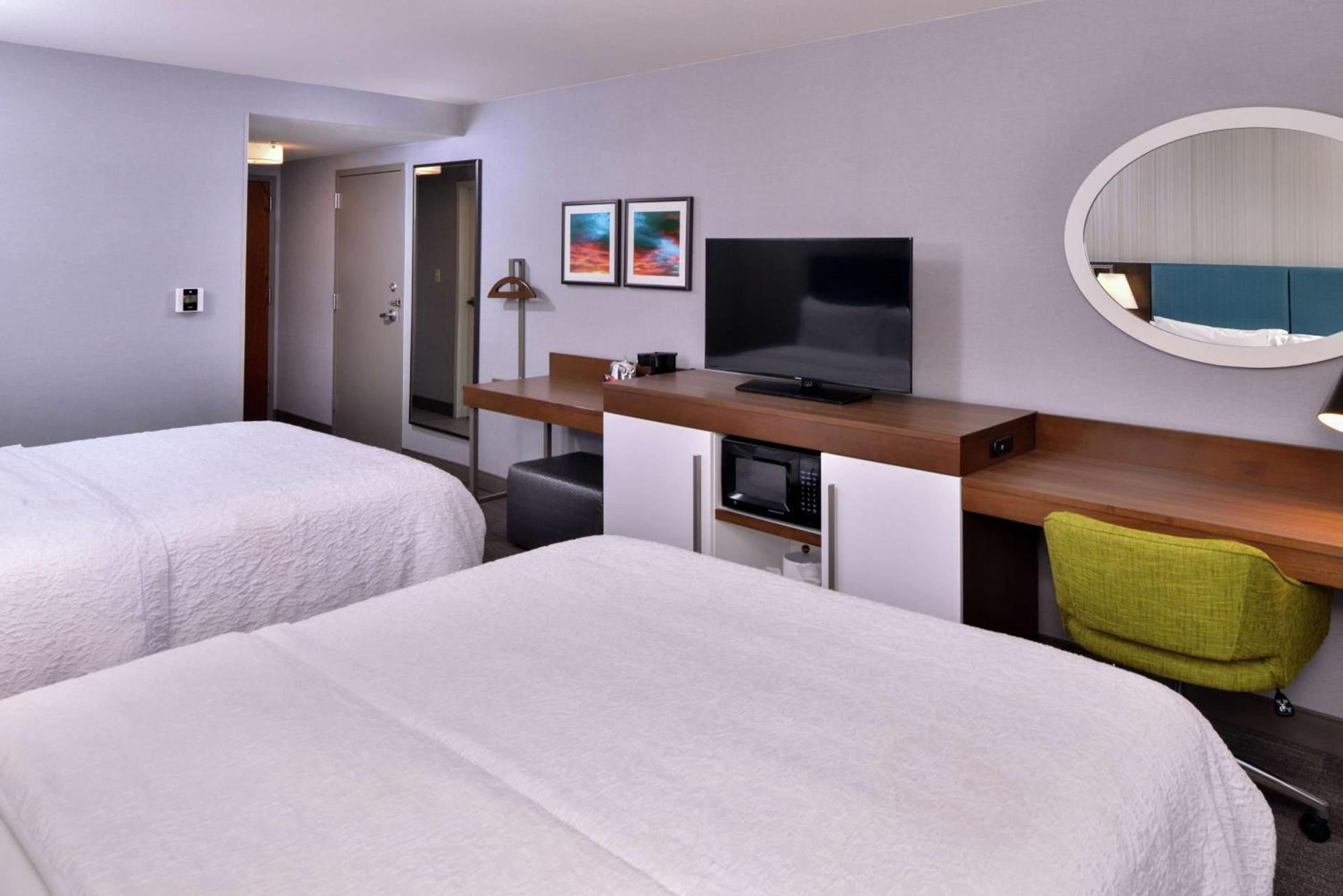 Hampton Inn & Suites Carson City photo 33