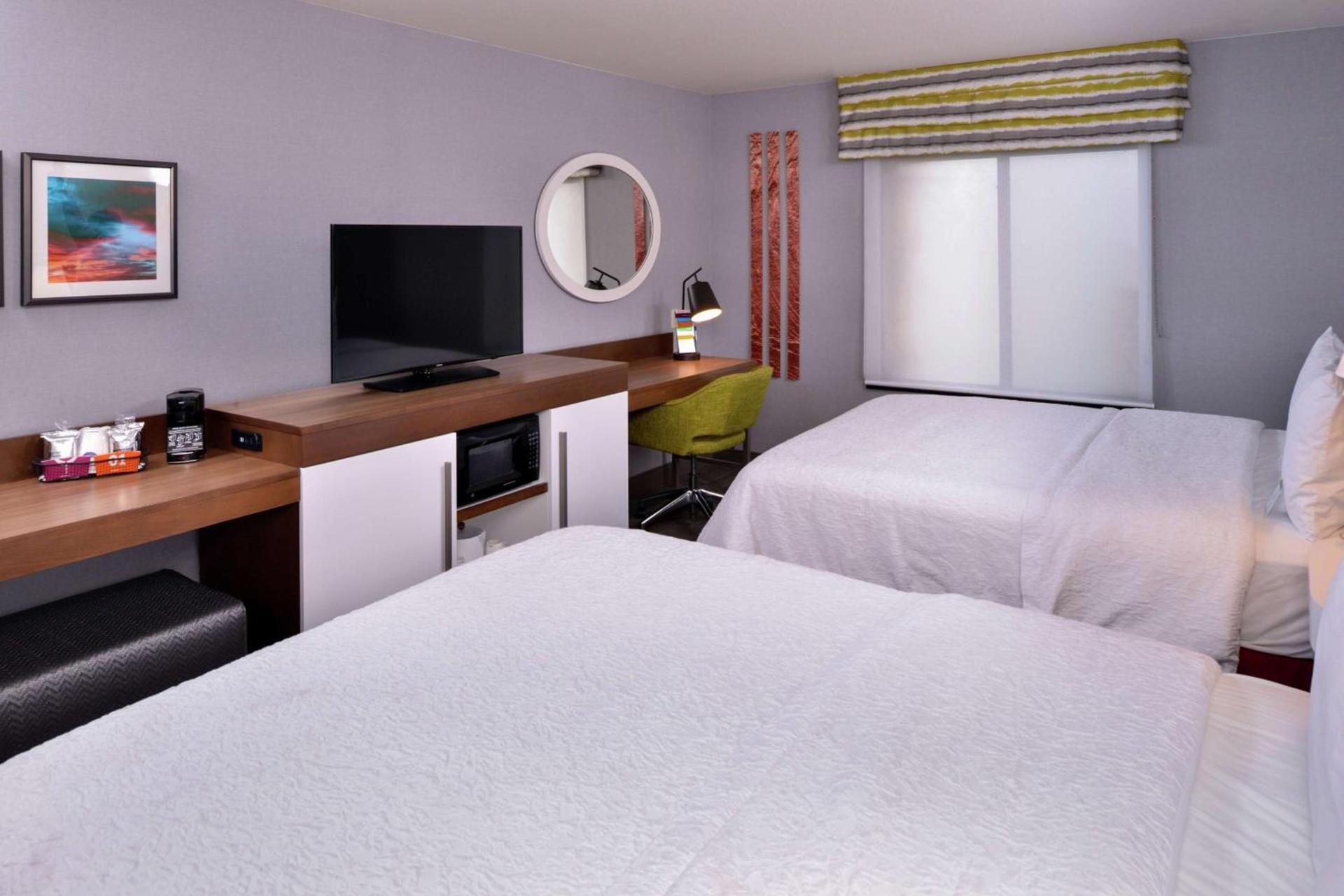 Hampton Inn & Suites Carson City photo 35