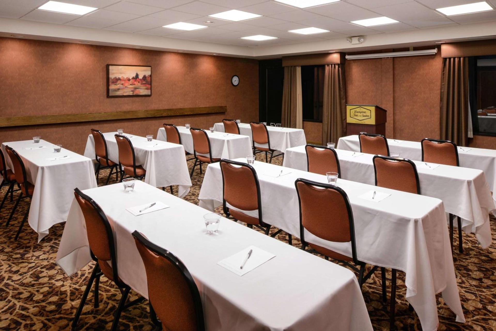 Hampton Inn & Suites Carson City photo 52