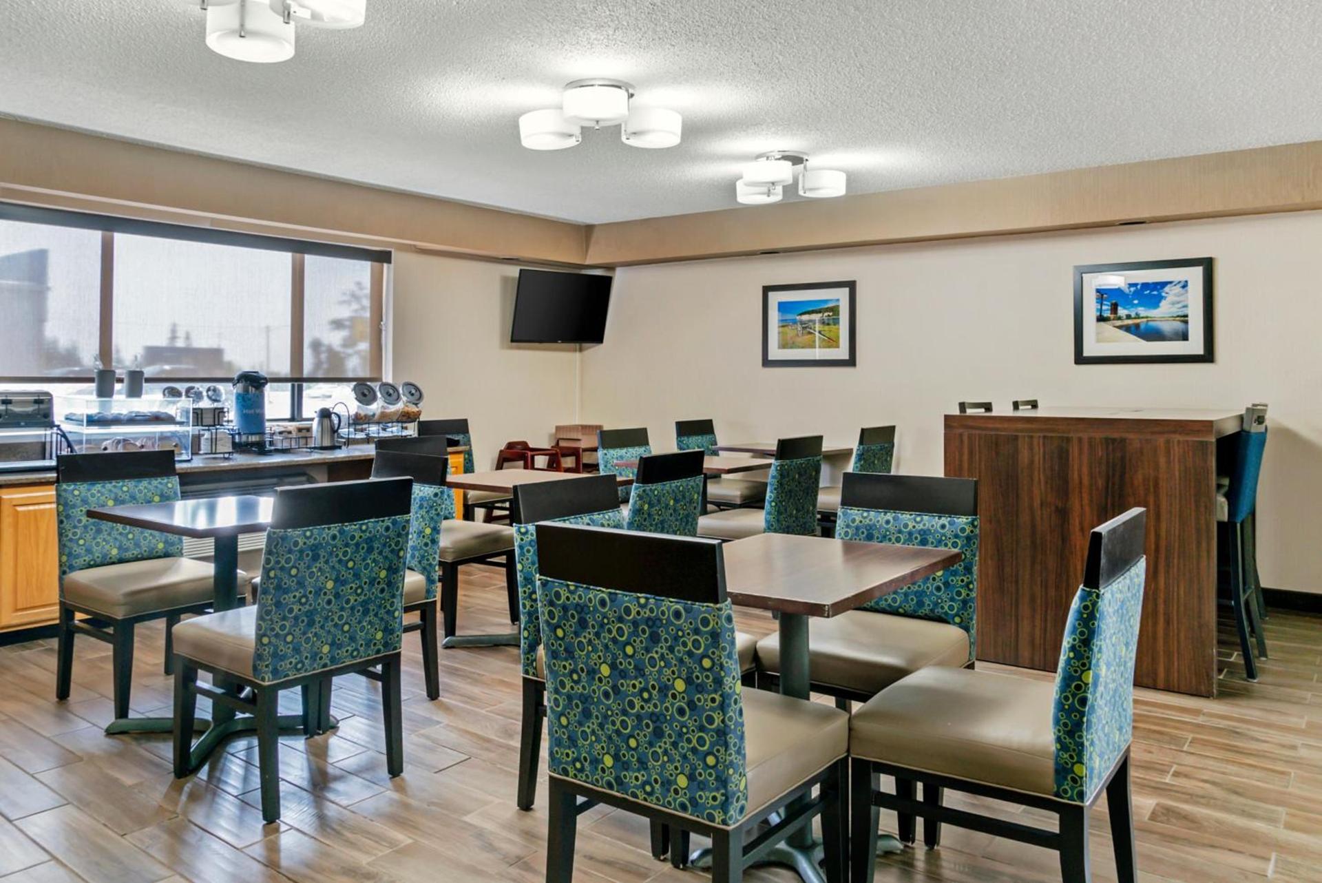 Comfort Inn Manistique photo 14