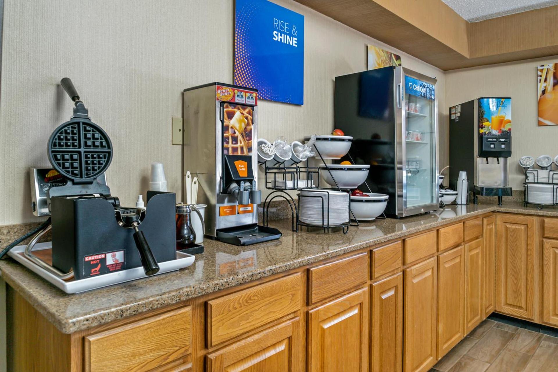 Comfort Inn Manistique photo 13
