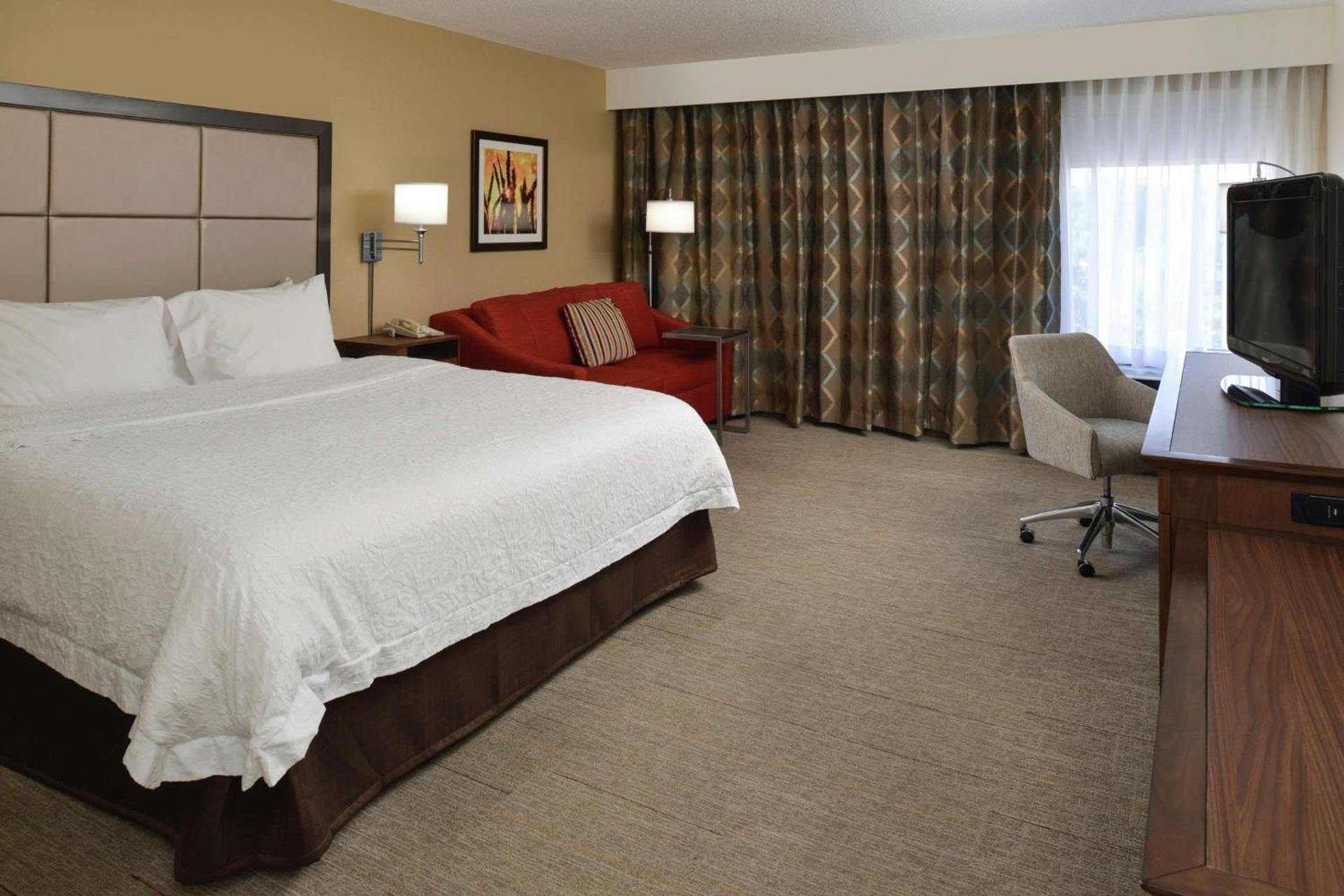 Hampton Inn Carbondale photo 16