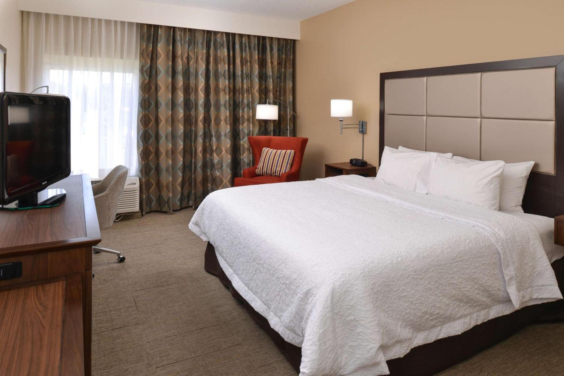 Hampton Inn Carbondale photo 28