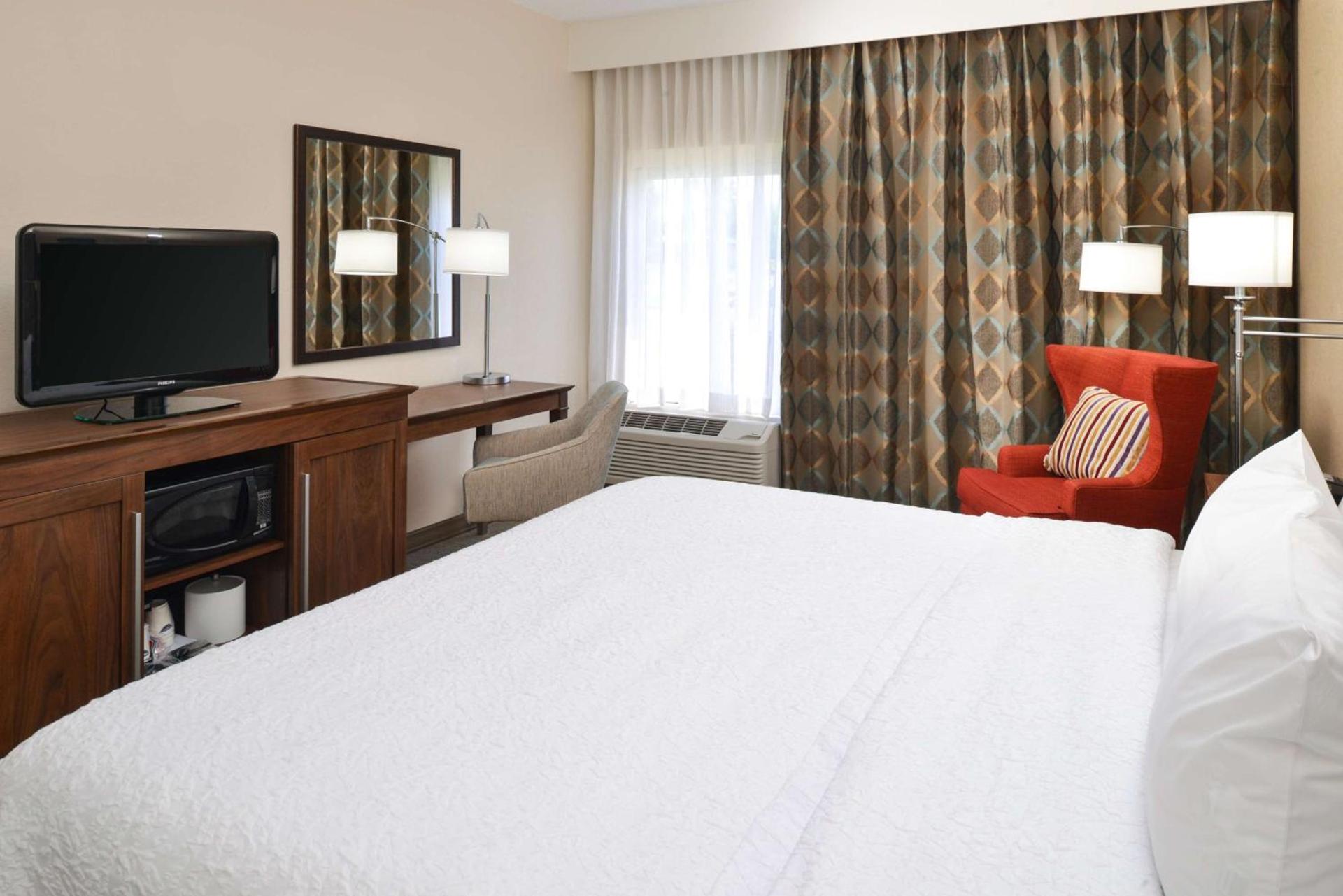 Hampton Inn Carbondale photo 19