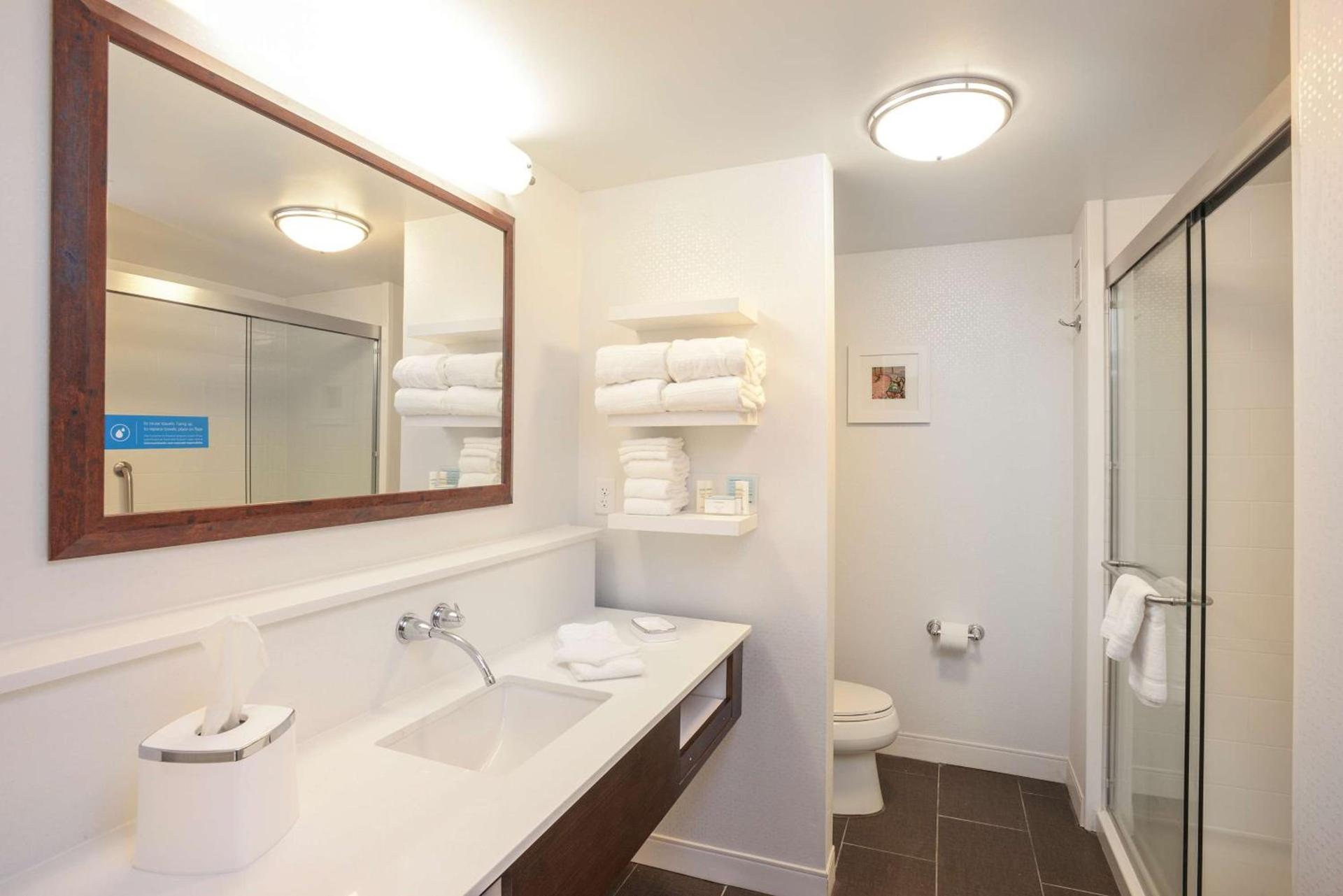Hampton Inn & Suites - Cincinnati/Kenwood, OH photo 20