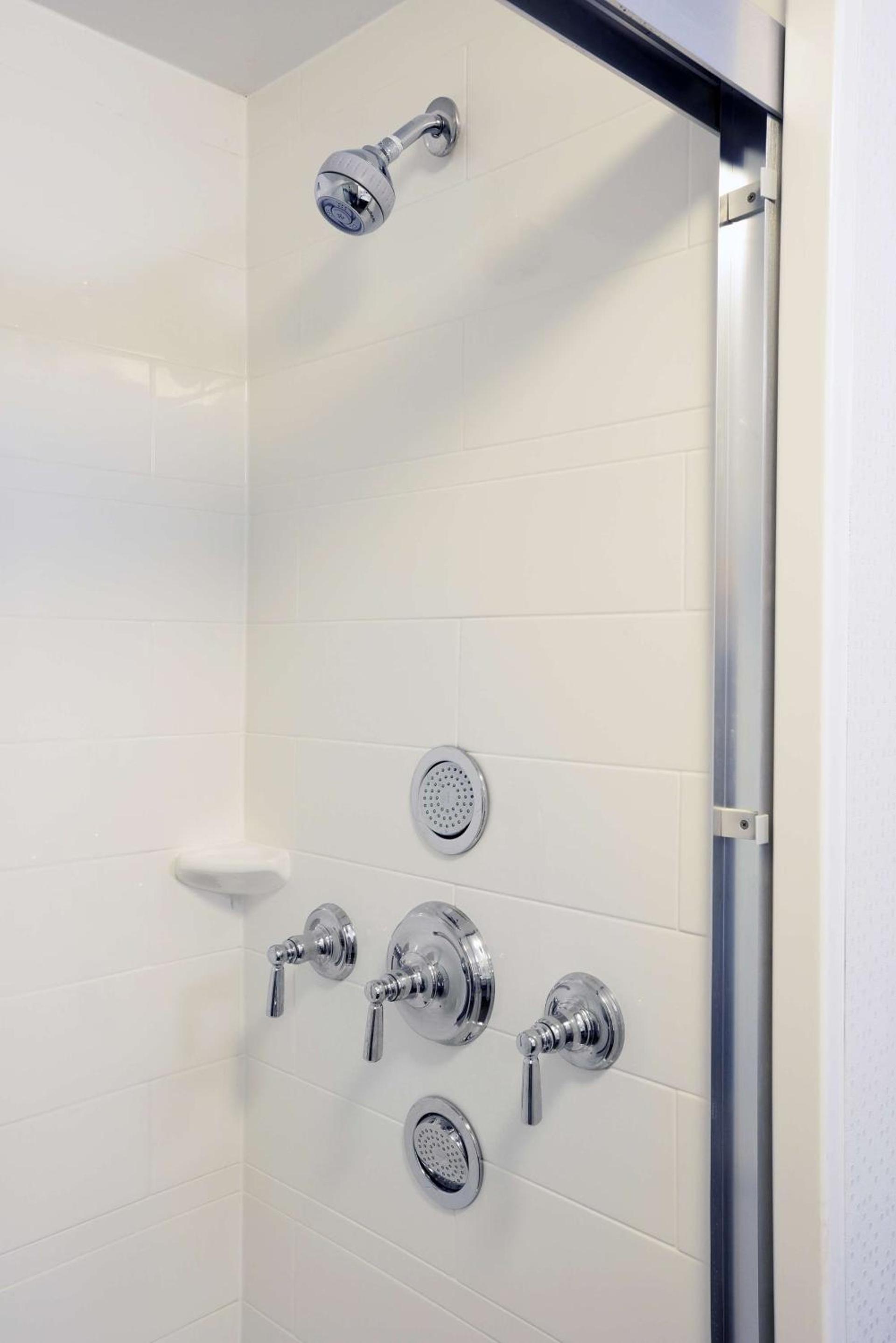 Hampton Inn & Suites - Cincinnati/Kenwood, OH photo 23