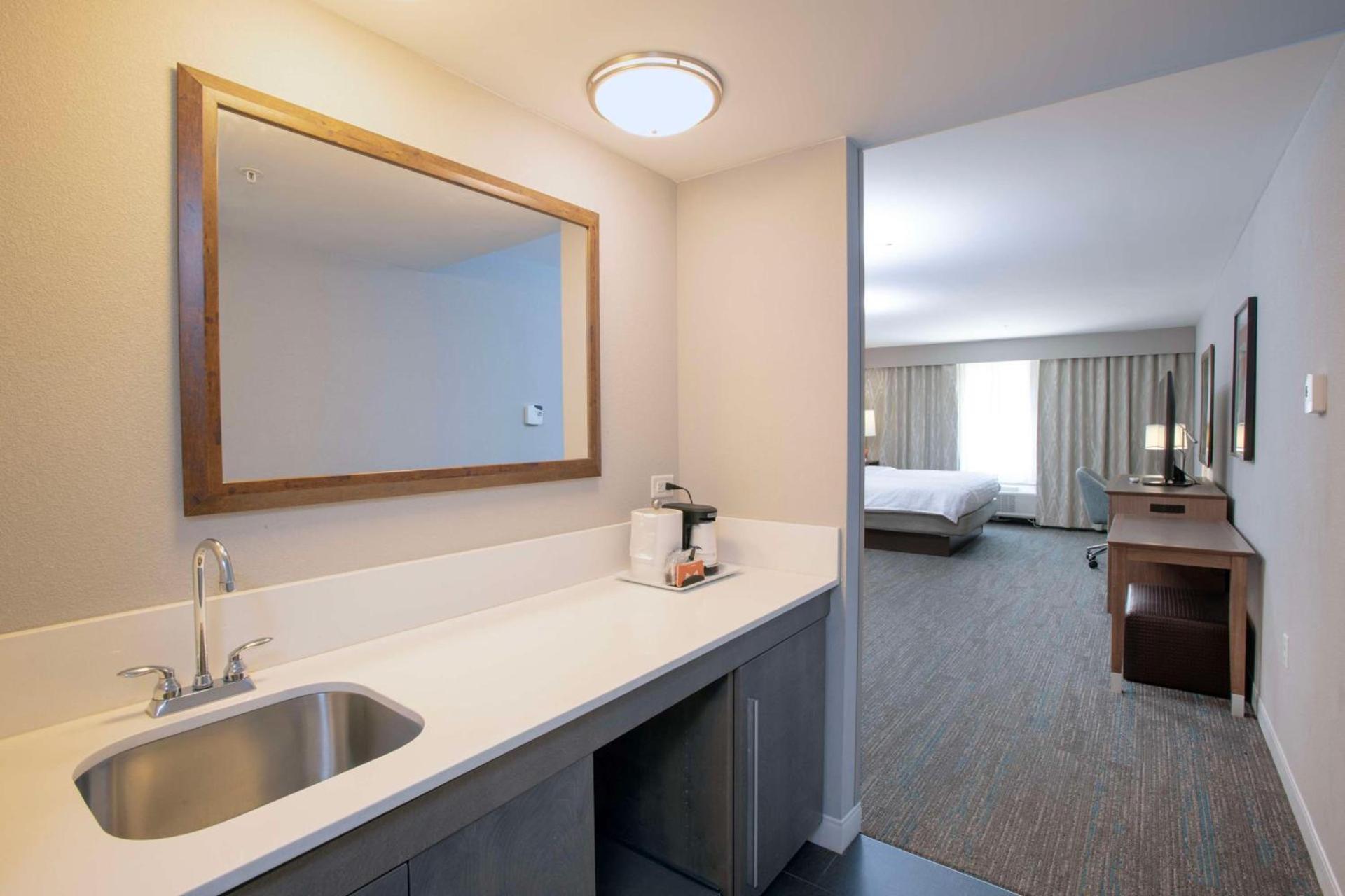 Hampton Inn & Suites - Cincinnati/Kenwood, OH photo 38