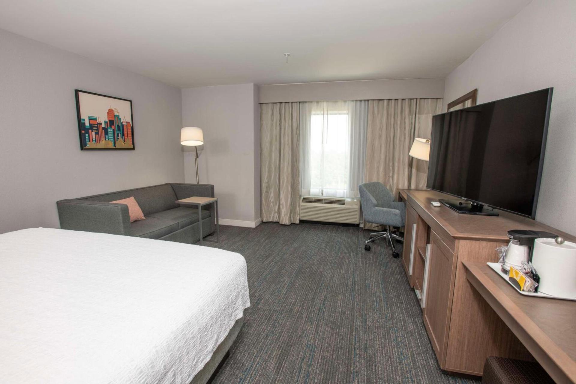 Hampton Inn & Suites - Cincinnati/Kenwood, OH photo 44